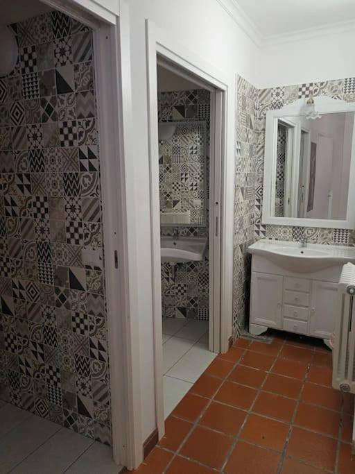 Villa with Private Pool - Photo 67