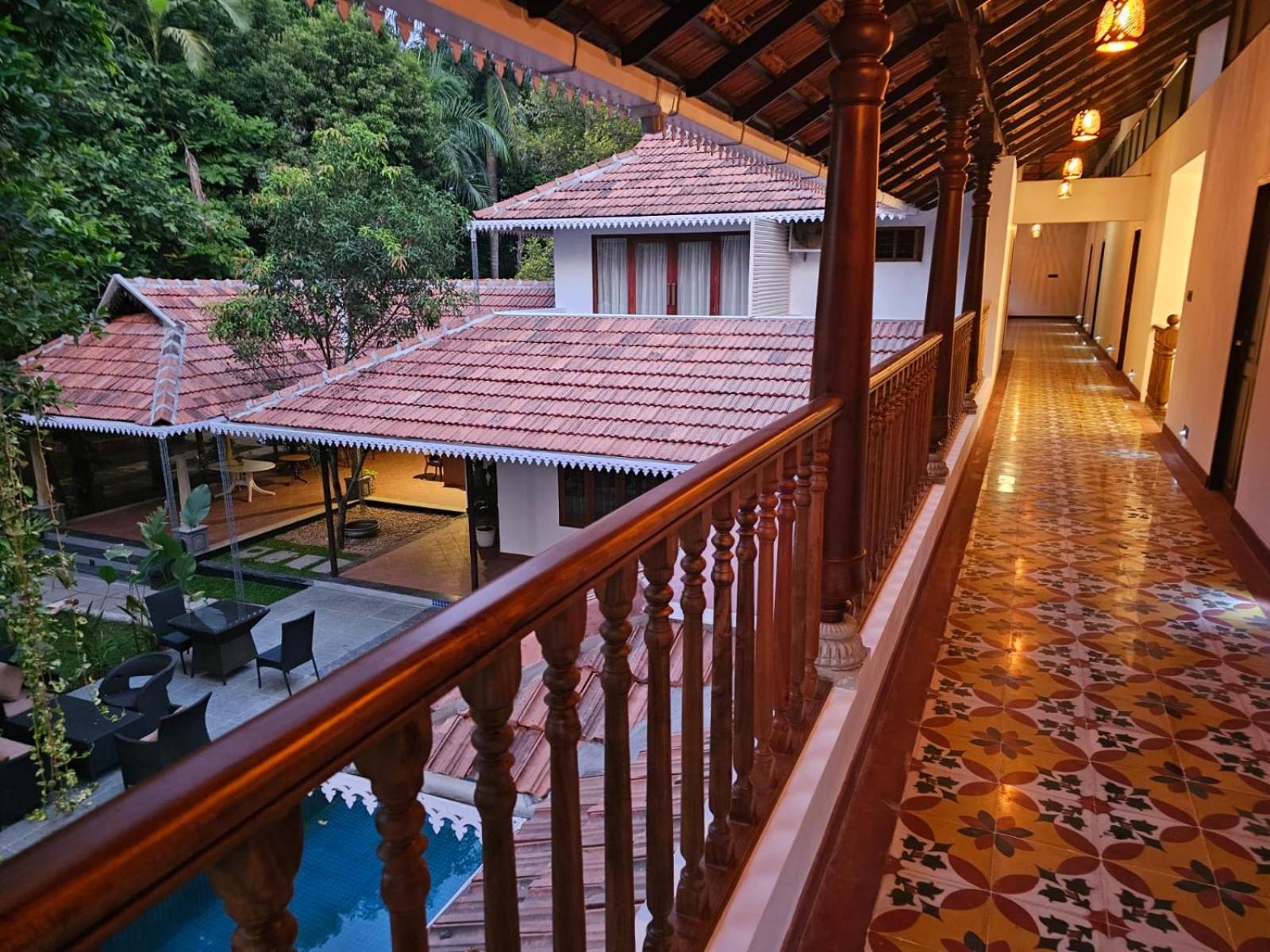 Standard Double Room - Photo 5