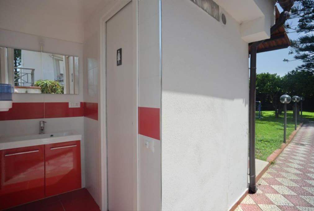 Villa with Private Pool - Photo 88