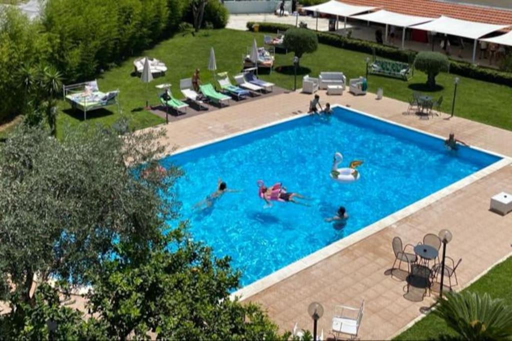 Villa with Private Pool - Photo 60