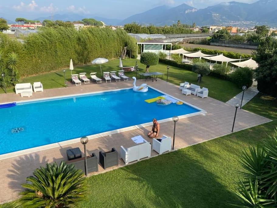 Villa with Private Pool - Photo 7