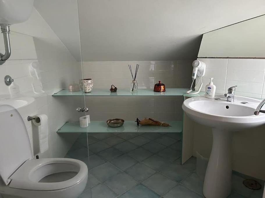 Villa with Private Pool - Photo 22