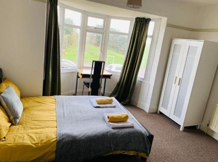 Double Room With Shared Bathroom photo 1