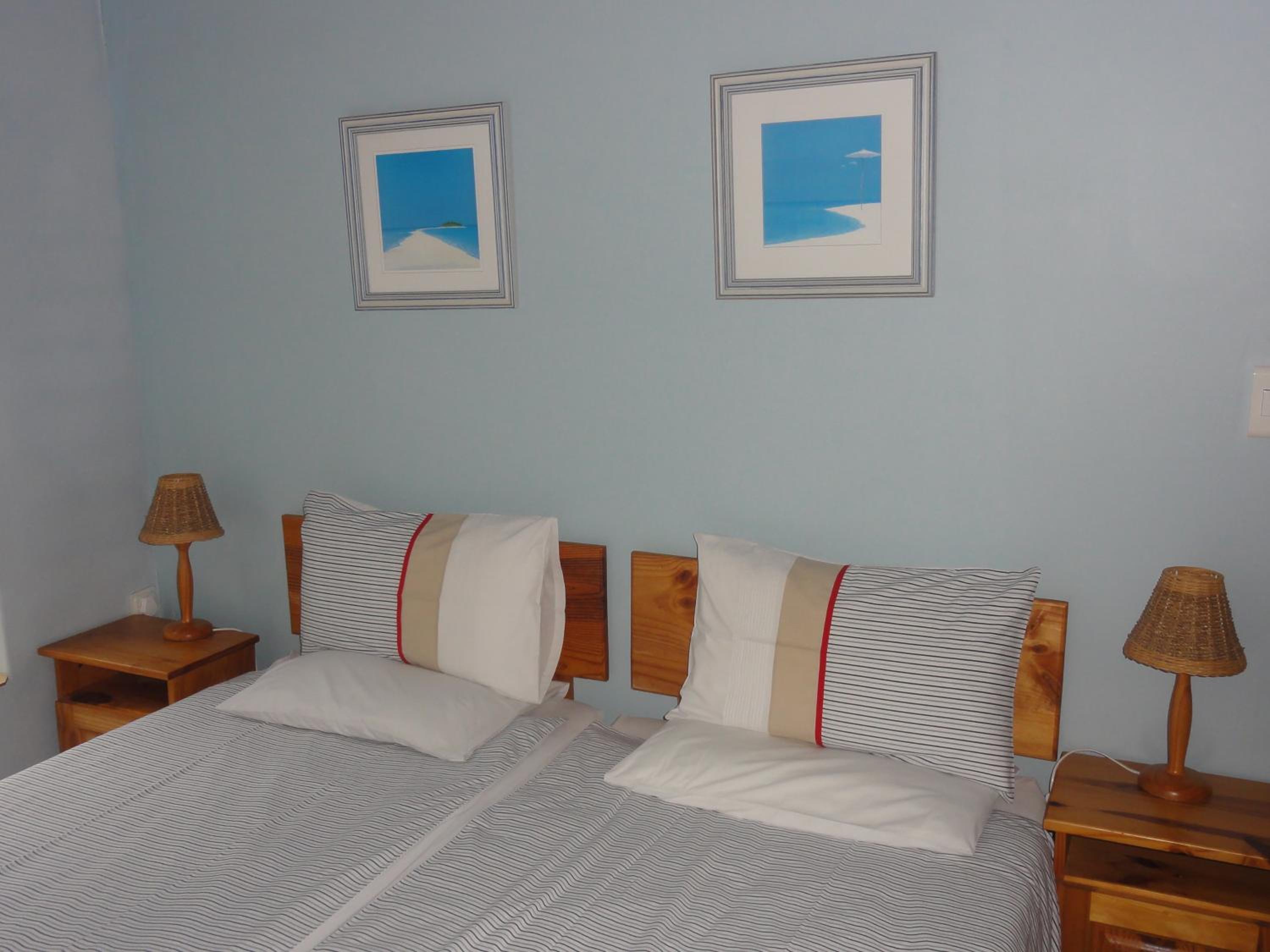 Apartment with Balcony photo 2