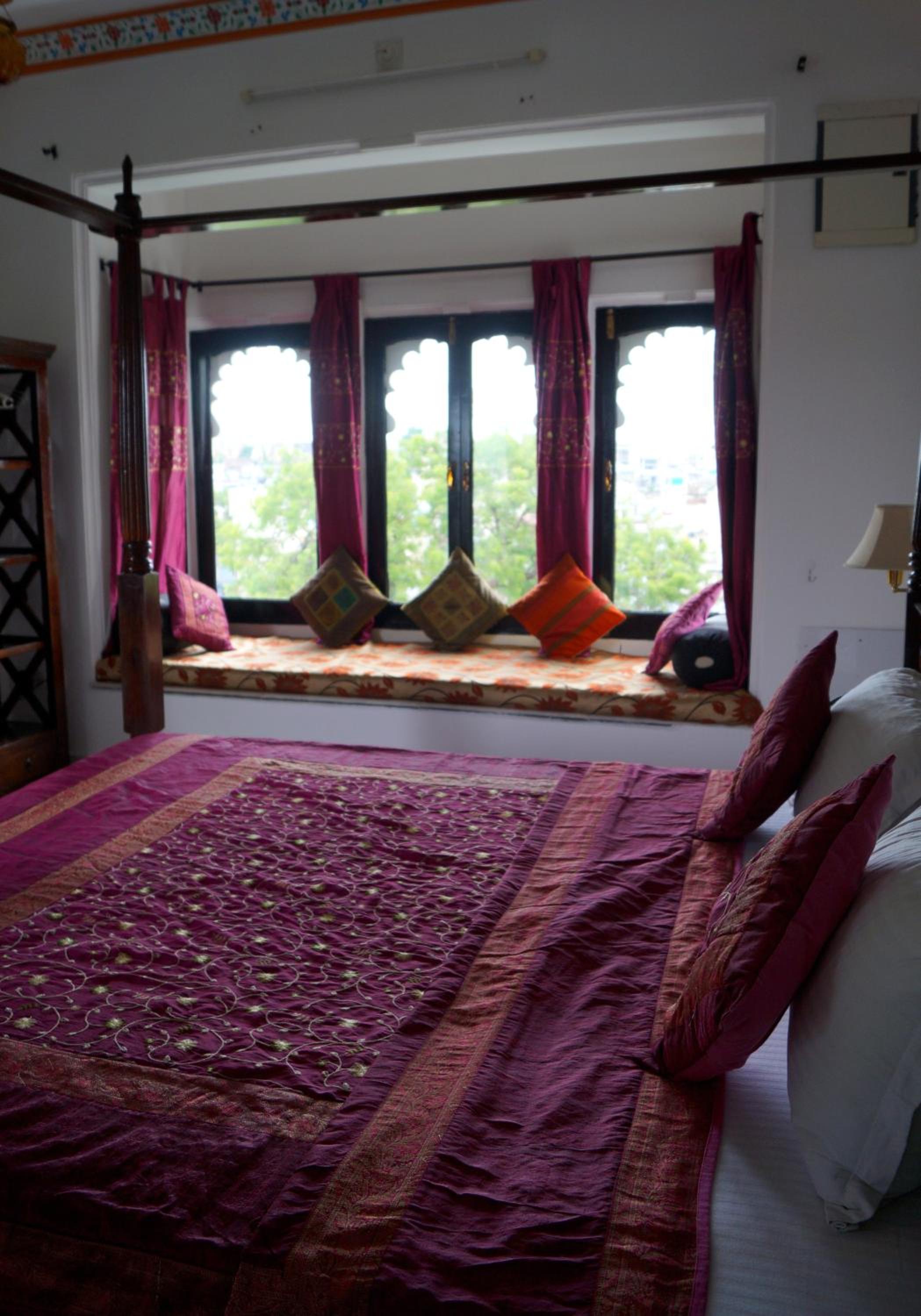 Palace Suite with Lake View - Photo 6