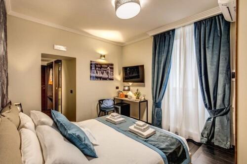 Double or Twin Room photo 2