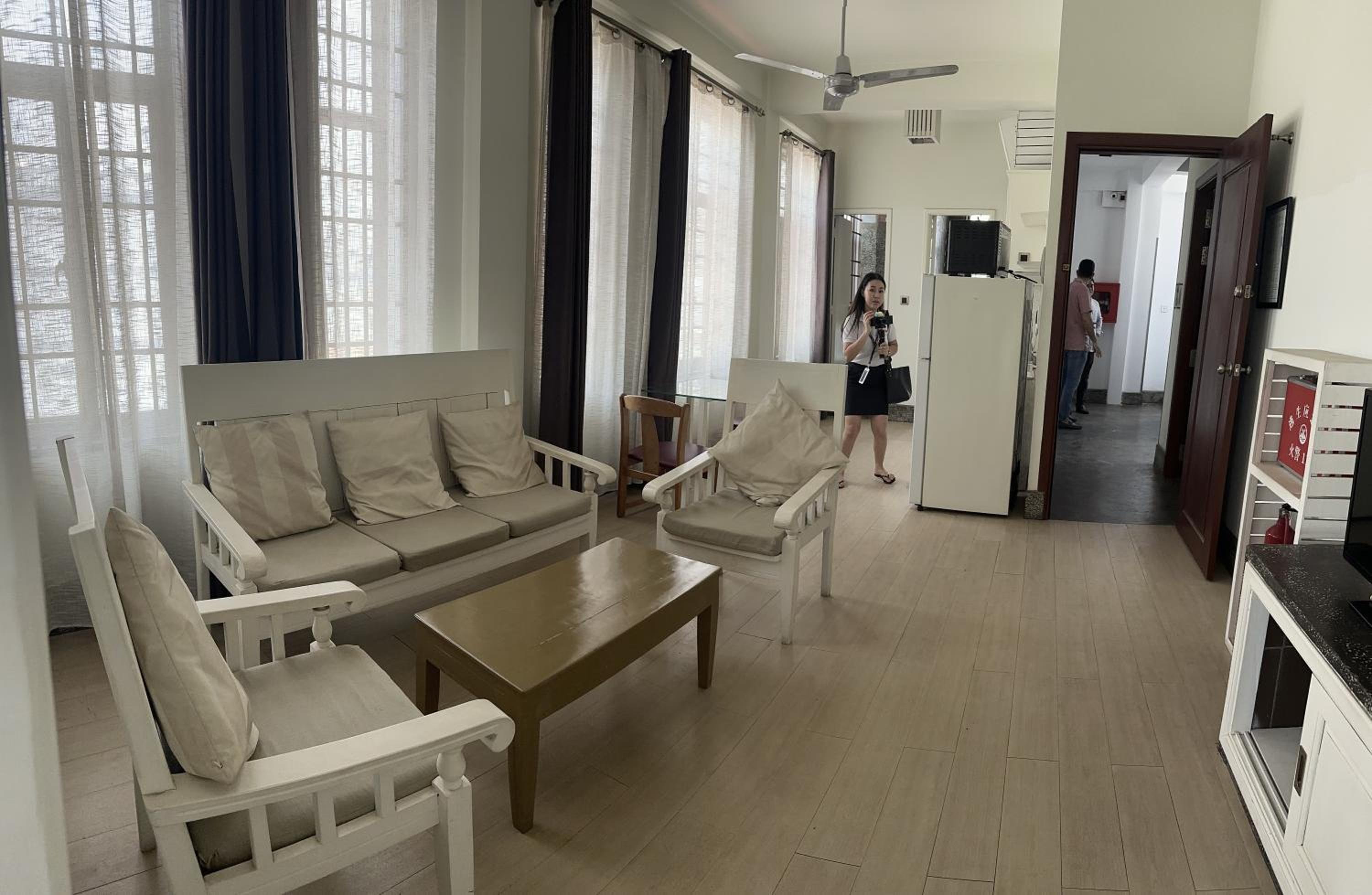 Deluxe Apartment photo 2