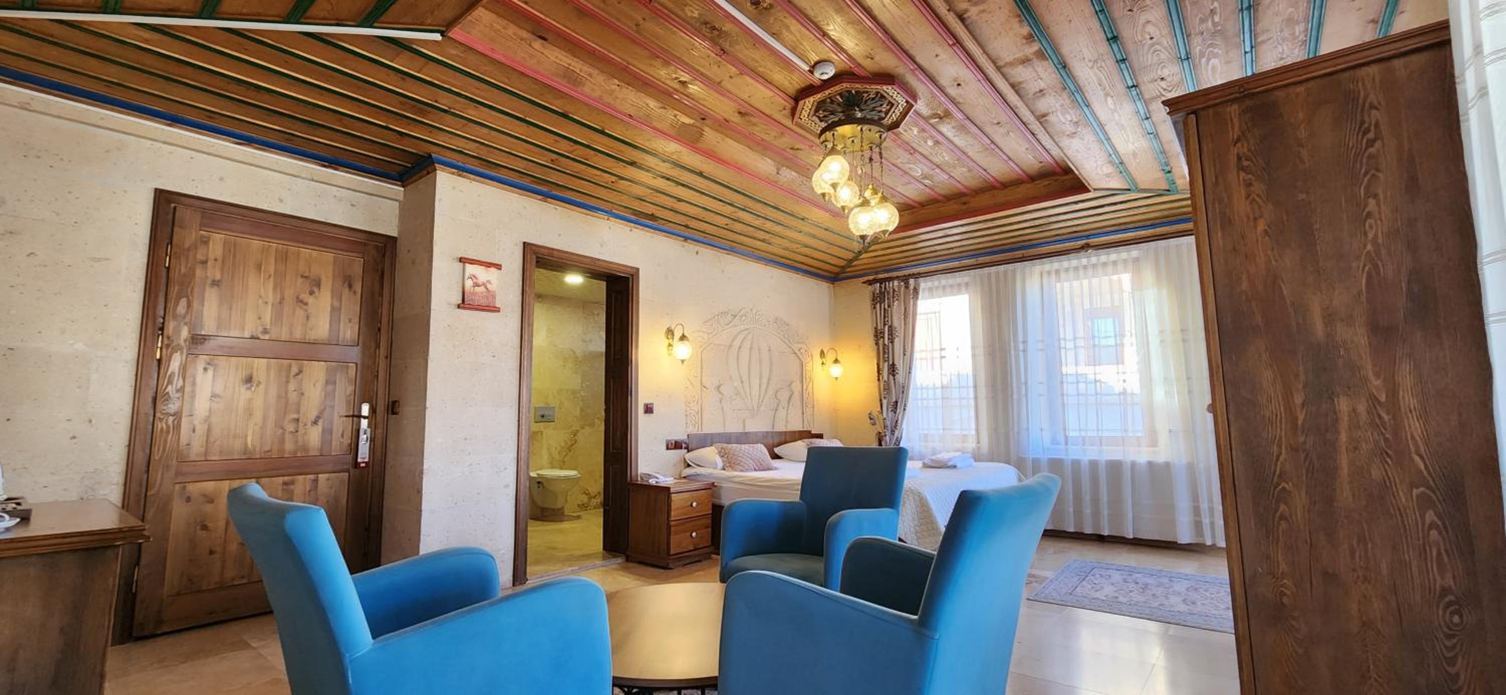 Deluxe Triple Room - Photo 7