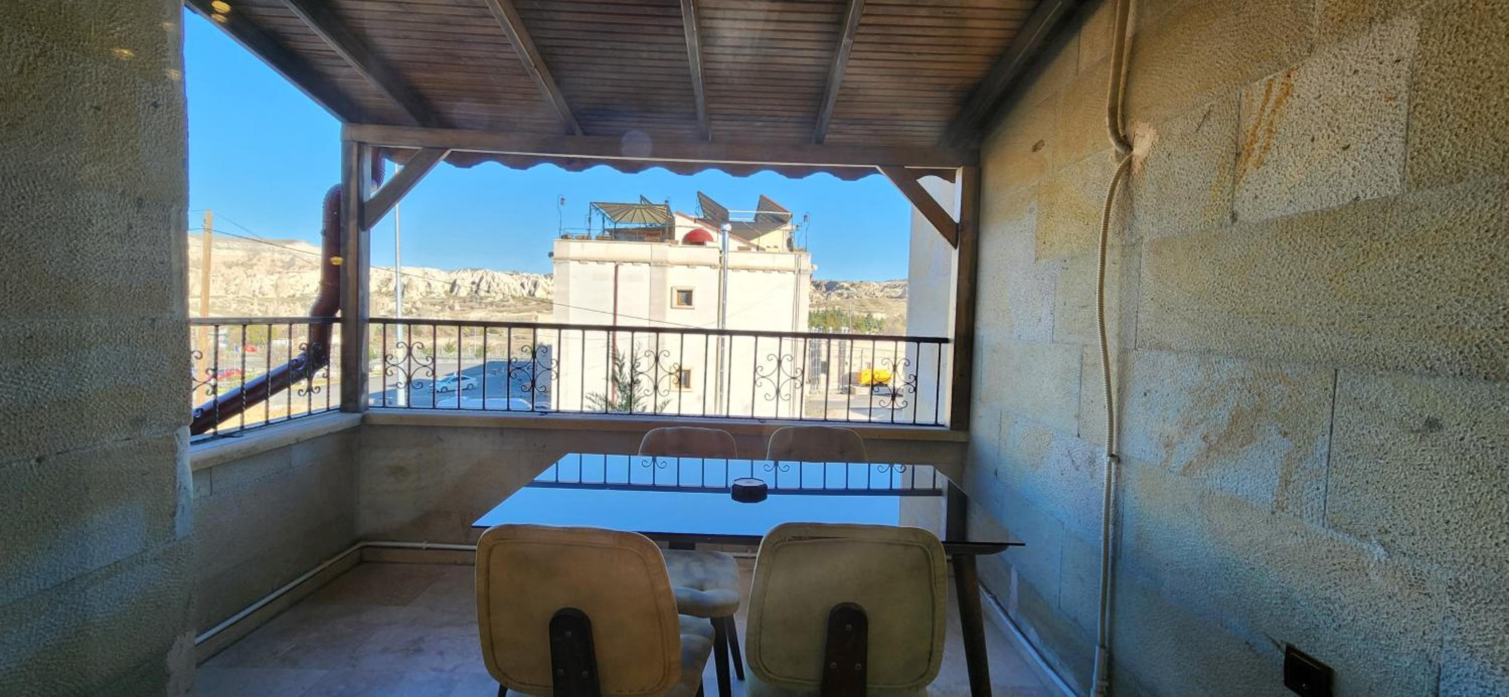 Deluxe Triple Room - Photo 9