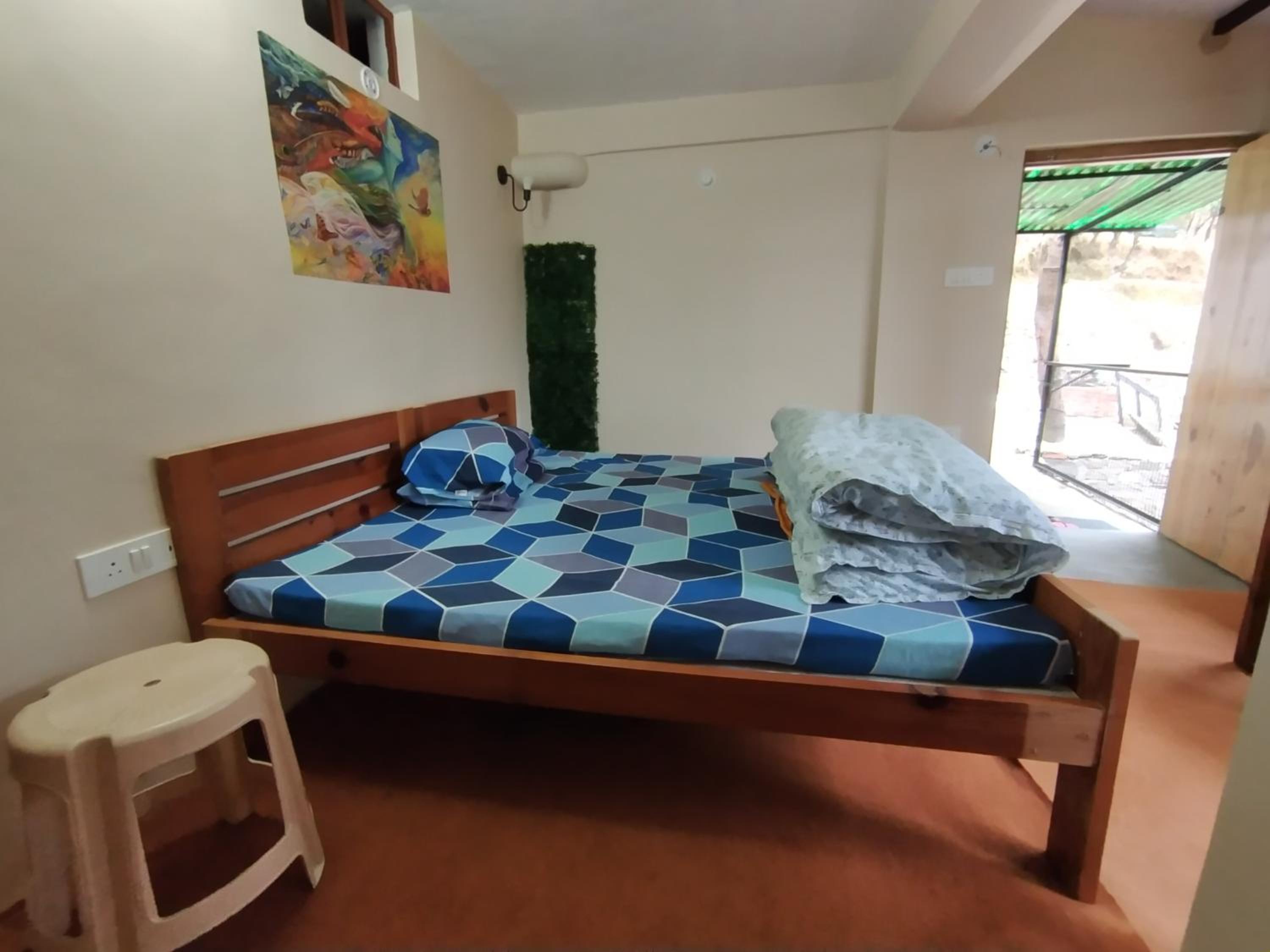 Small Double Room - Photo 7