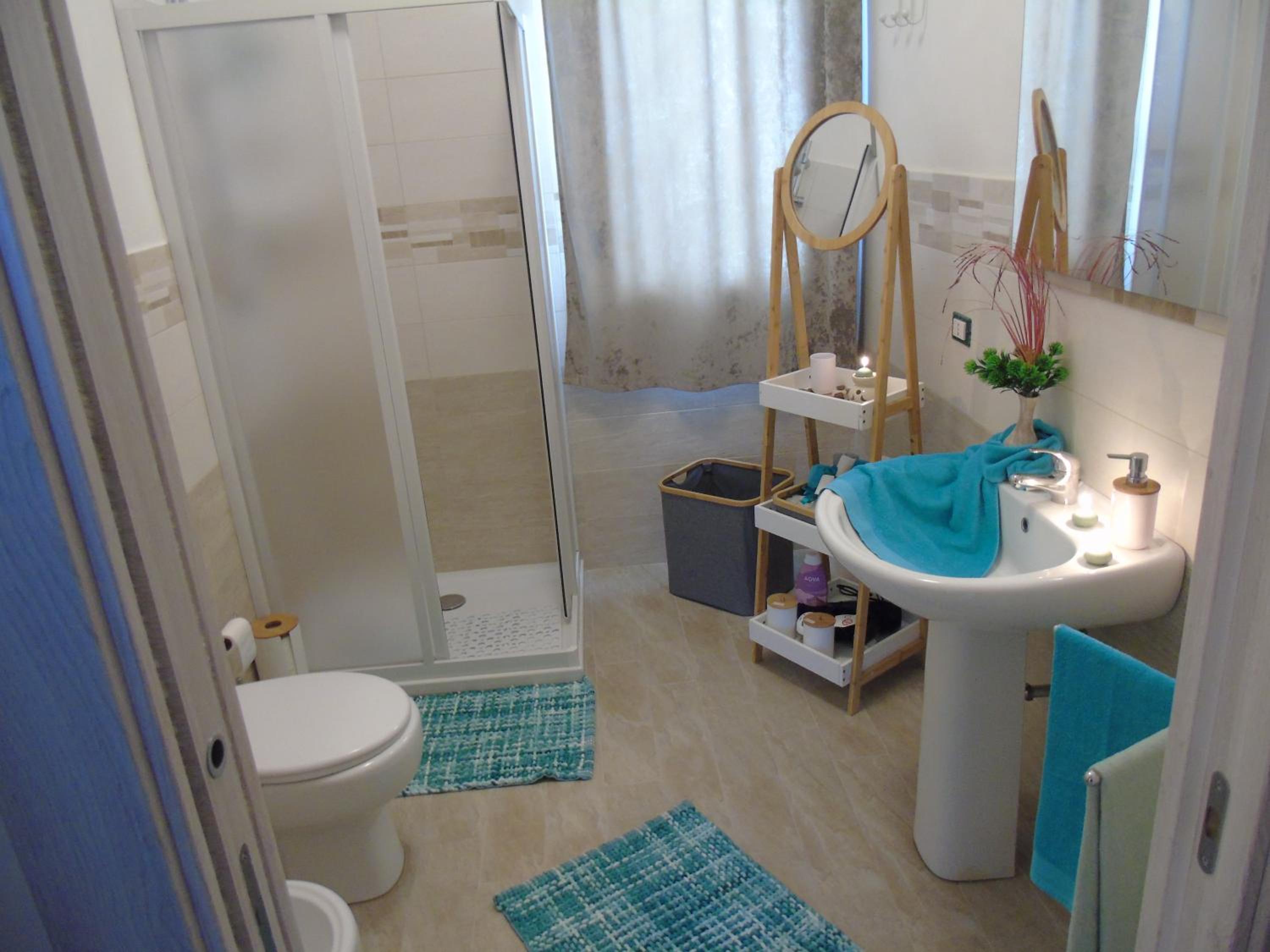 Three-Bedroom House photo 3