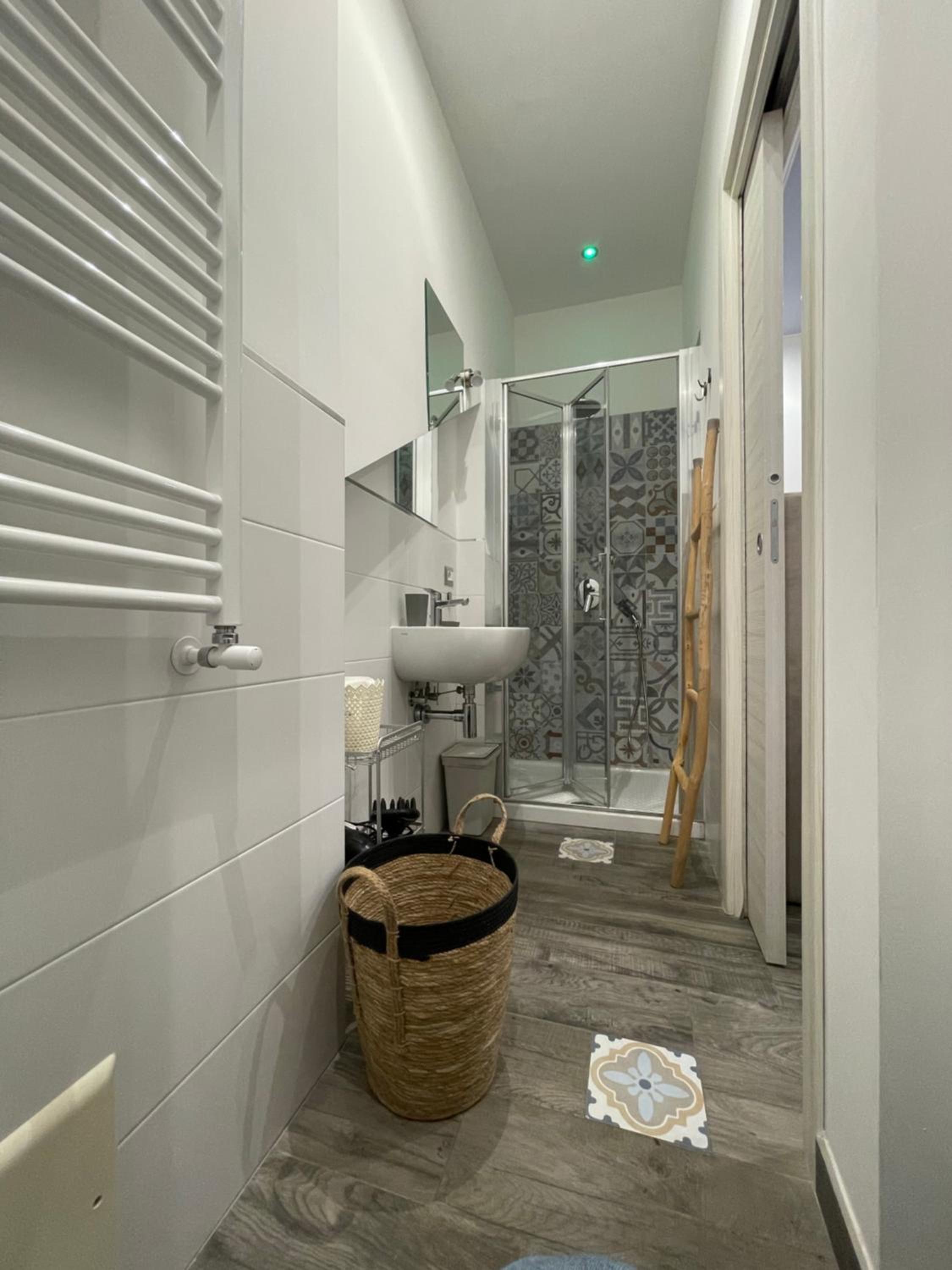 Deluxe Double Room with Balcony - Photo 2