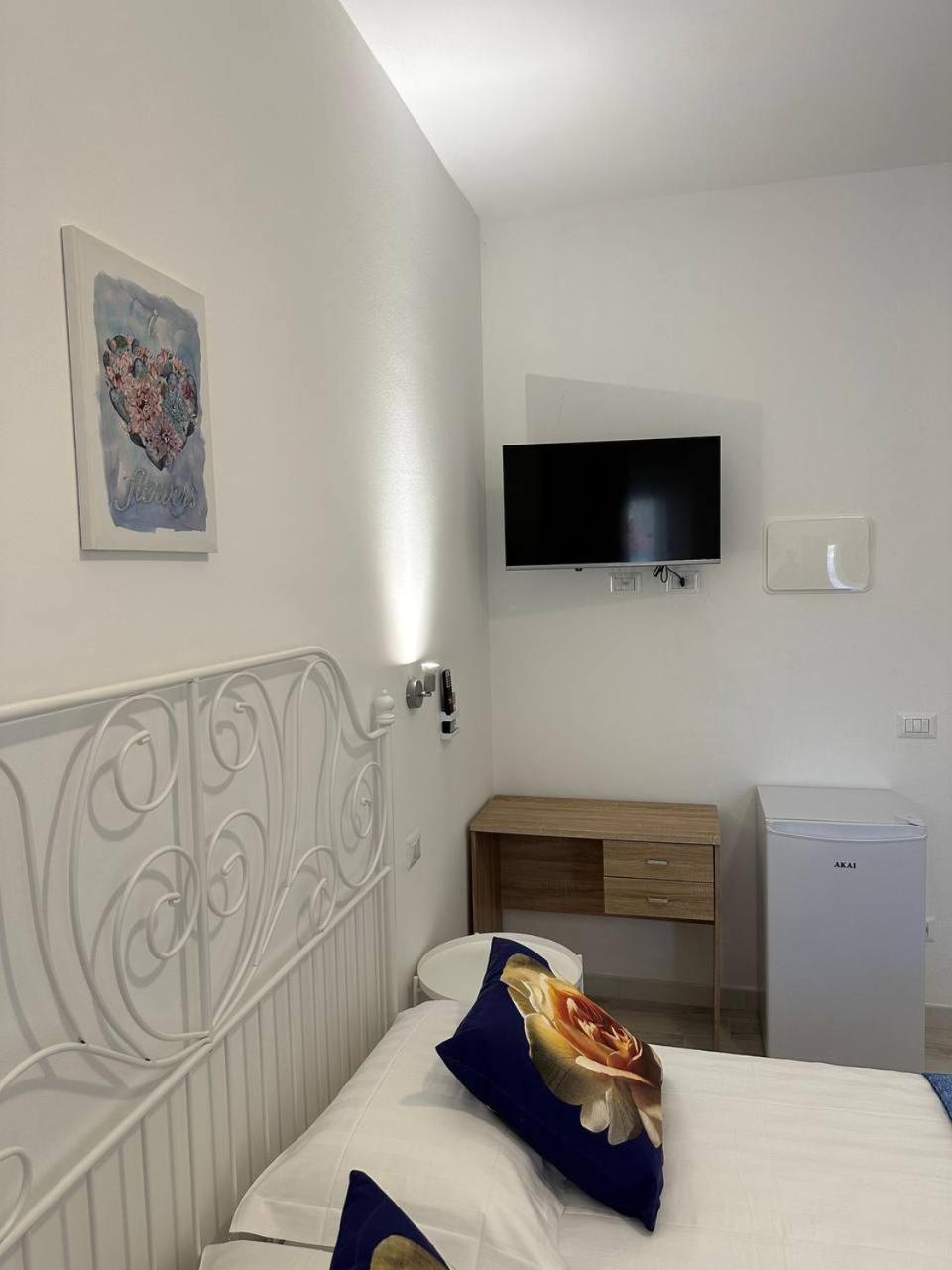 Double Room with Private Bathroom photo 3