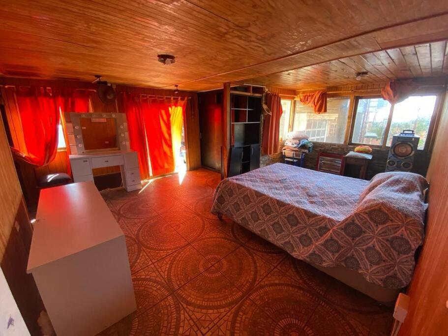 Three-Bedroom House photo 1