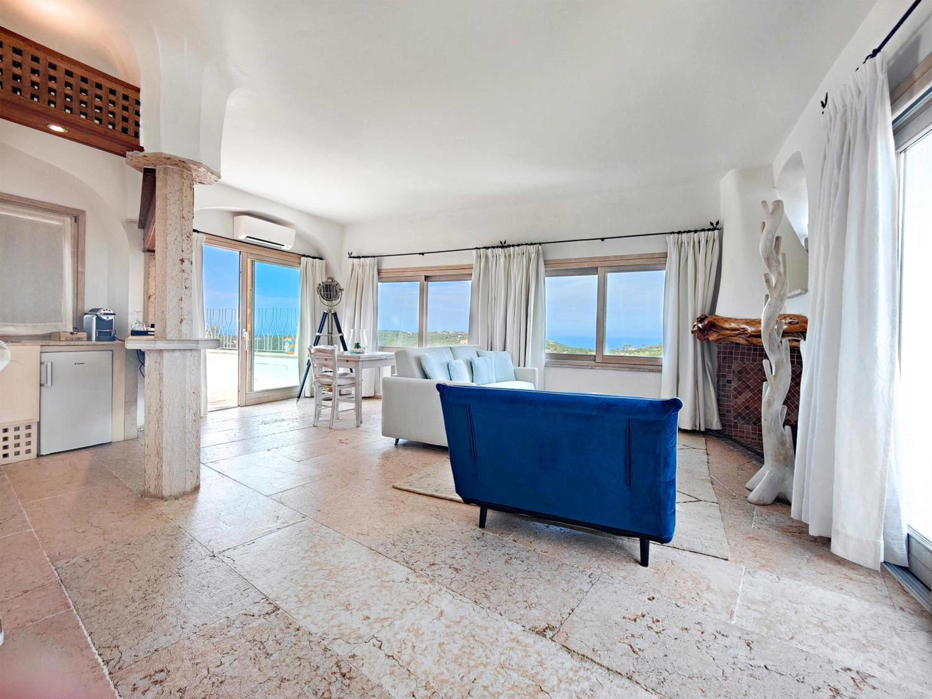 Suite with Hot Tub