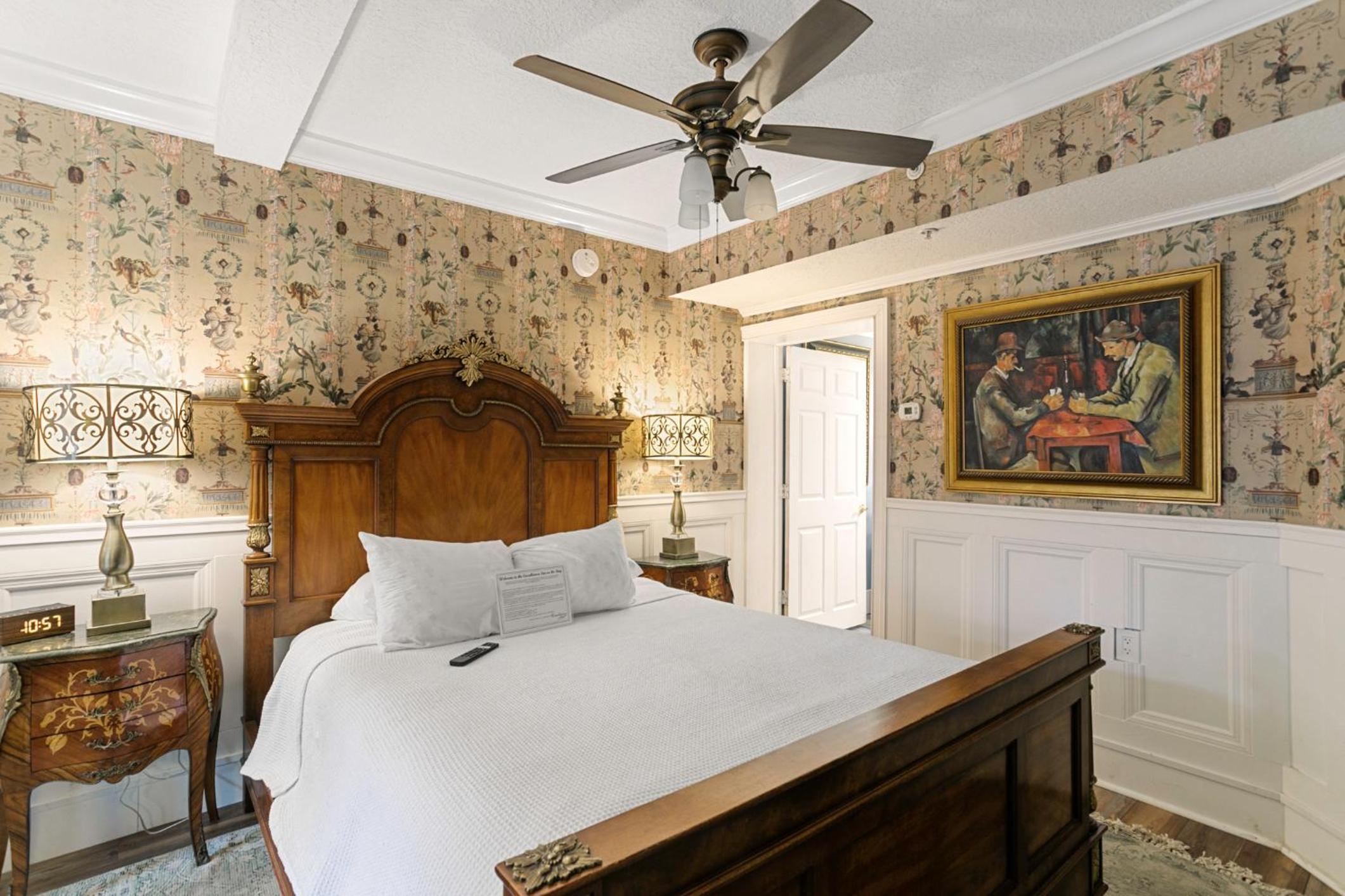 Queen Room