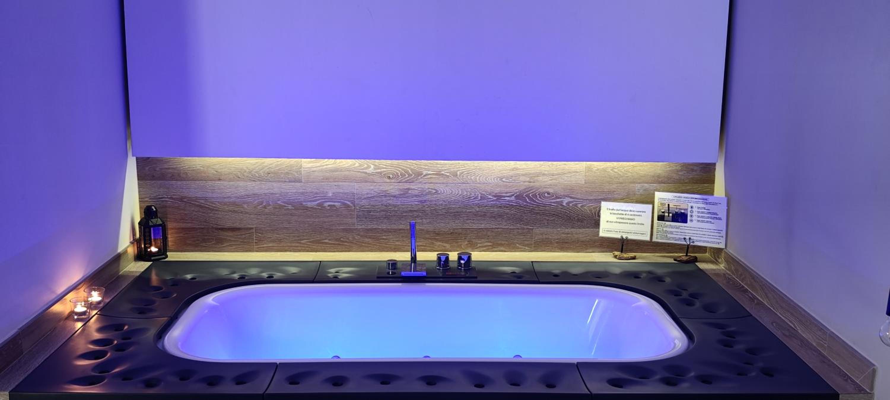 Deluxe Suite - Photo 23