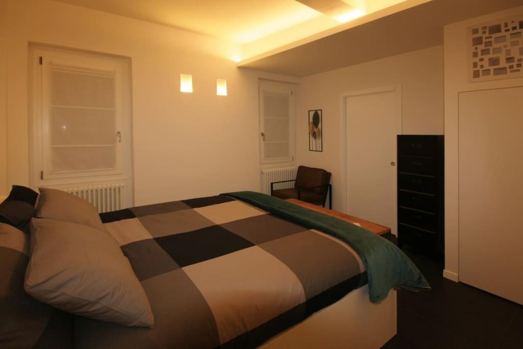 One-Bedroom Apartment photo 3