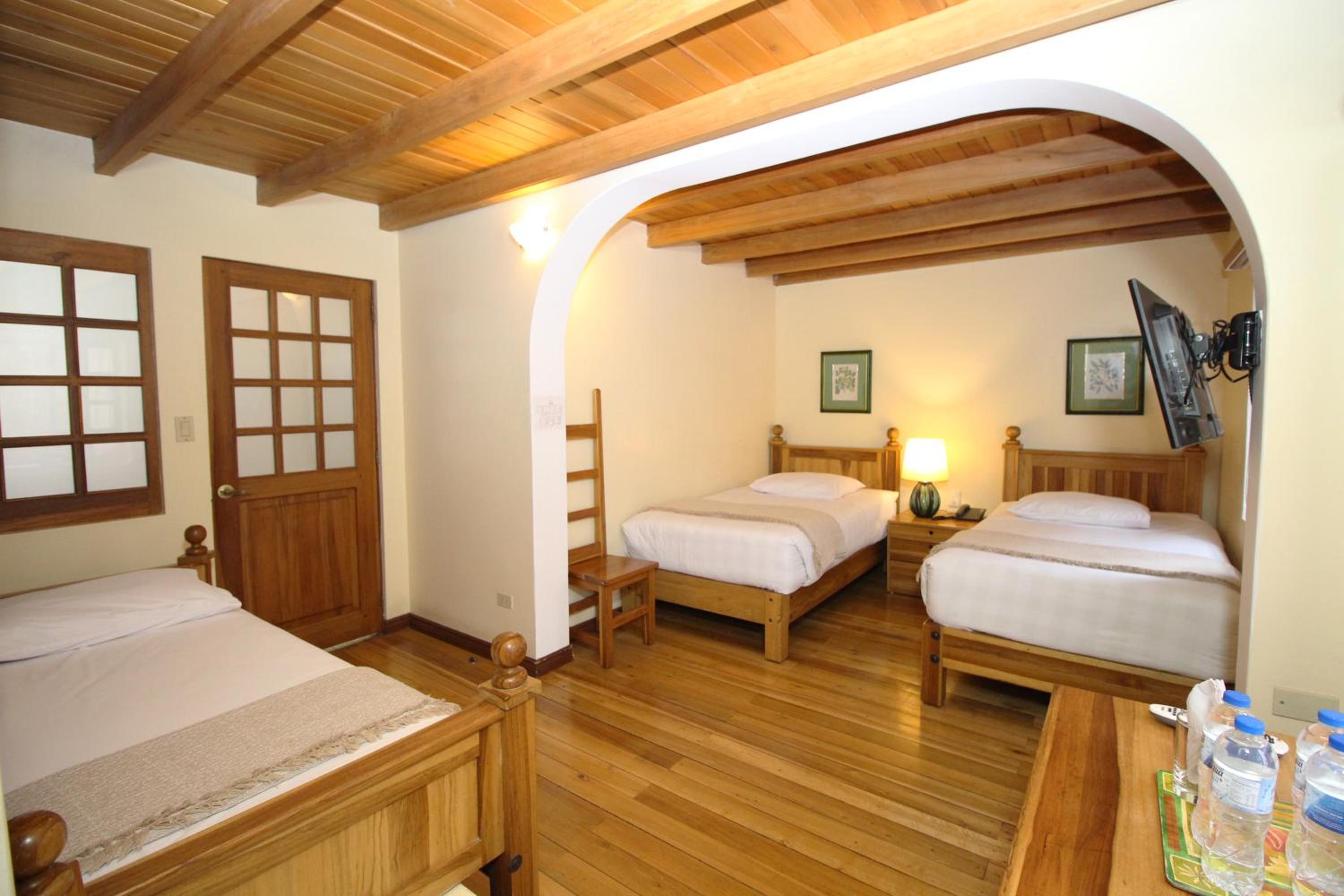 Standard Quadruple Room - Photo 2