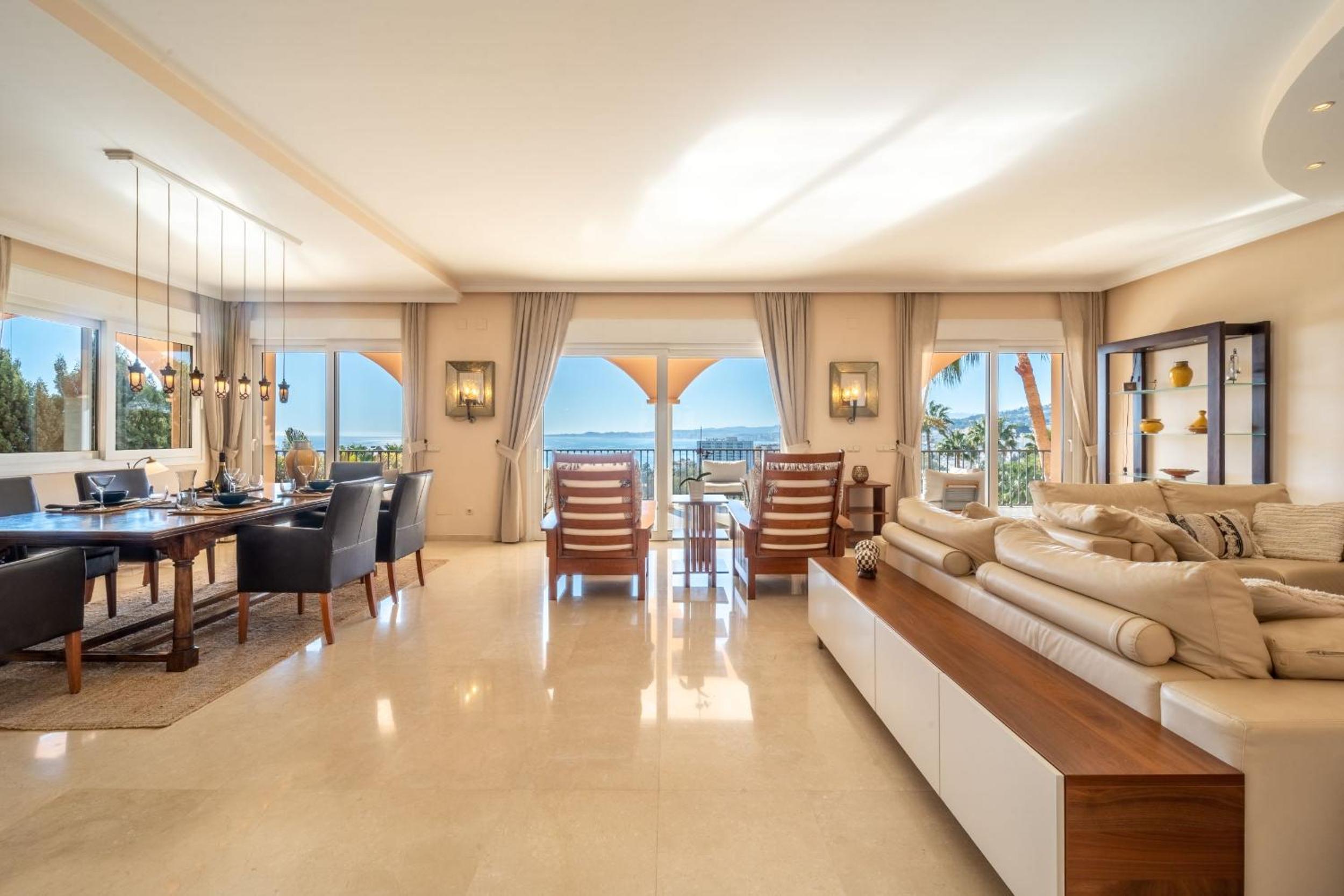 Villa con Vista al Mar