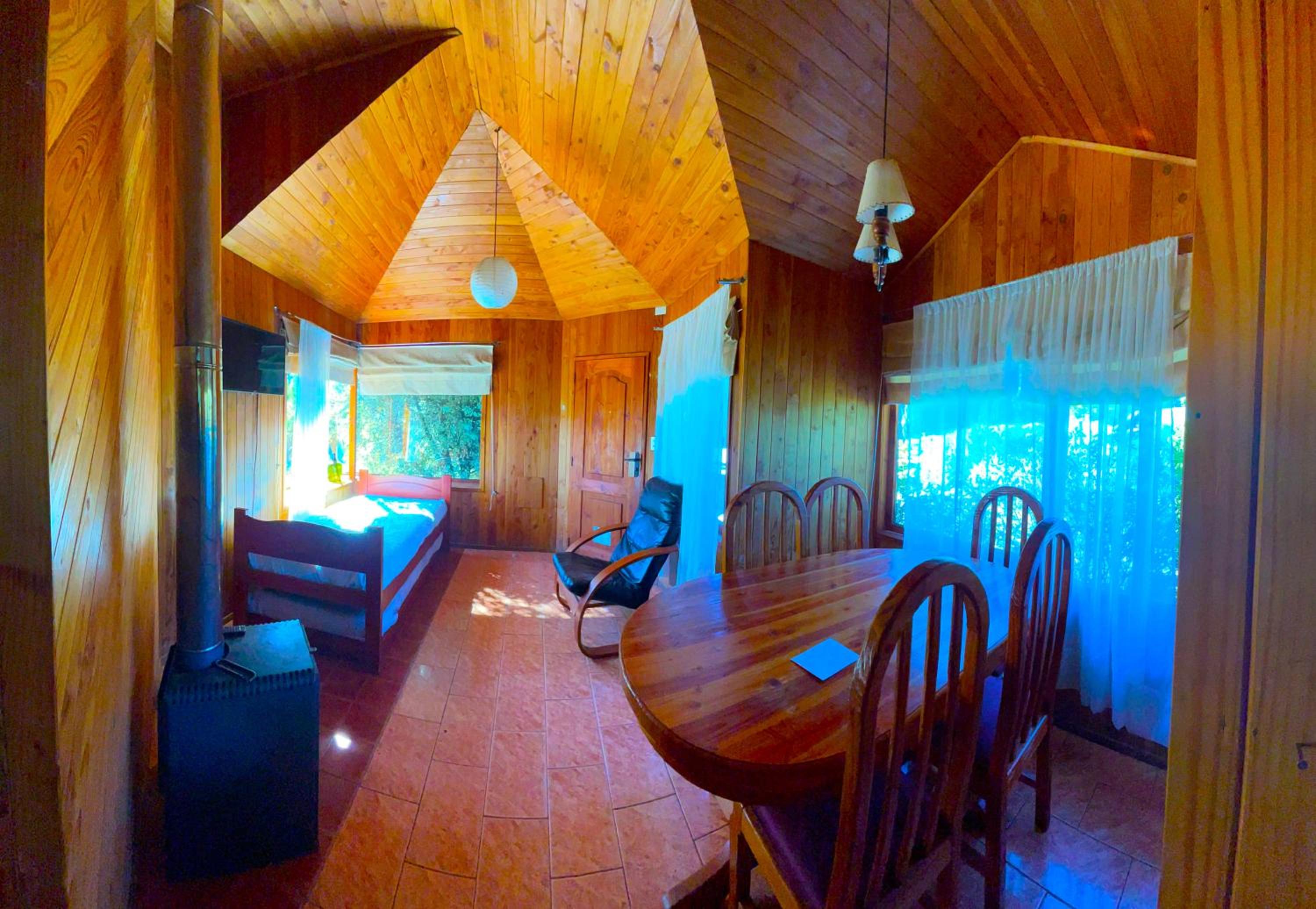 One-Bedroom House photo 1