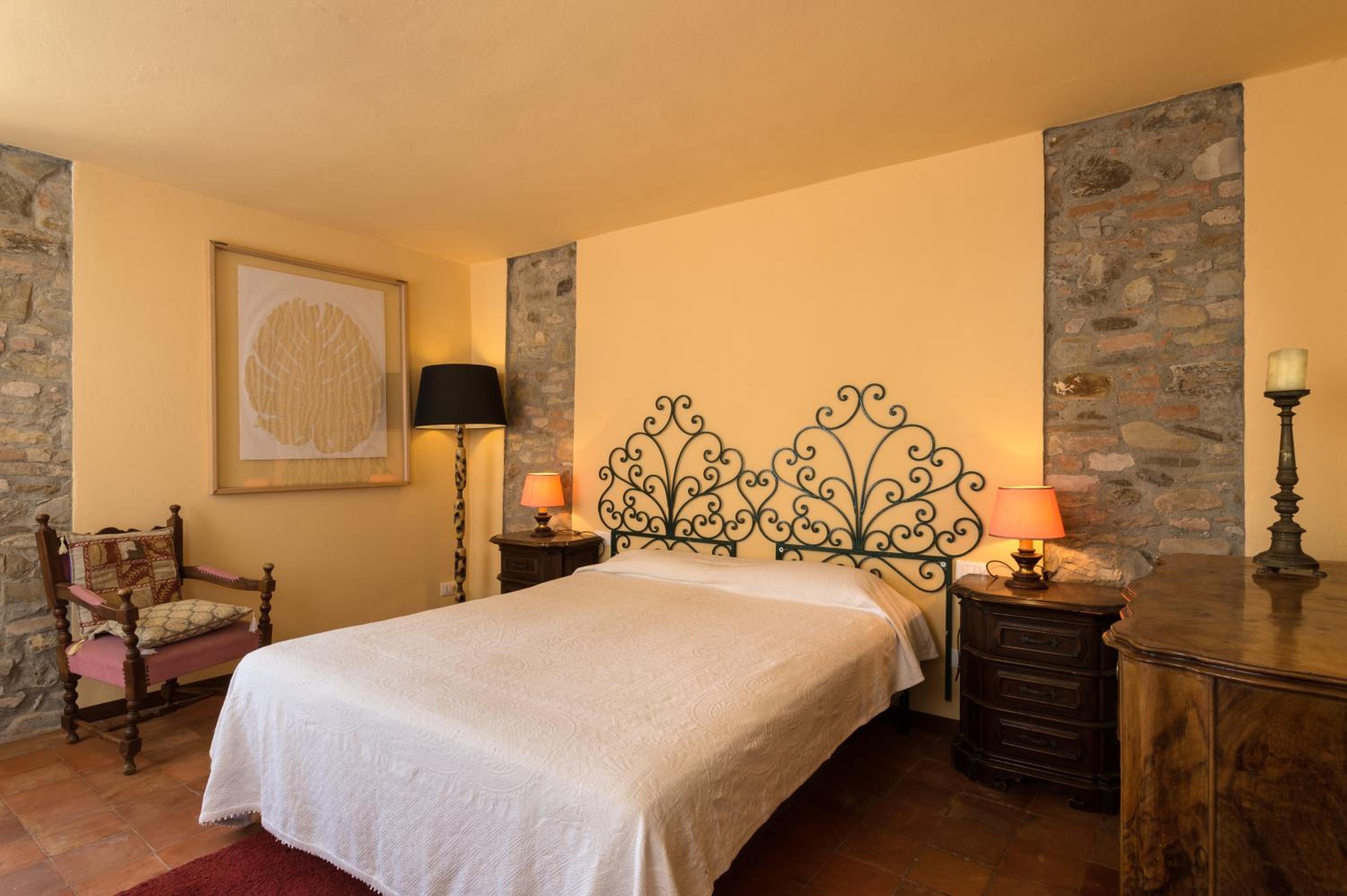 Double Room with Private Bathroom photo 1
