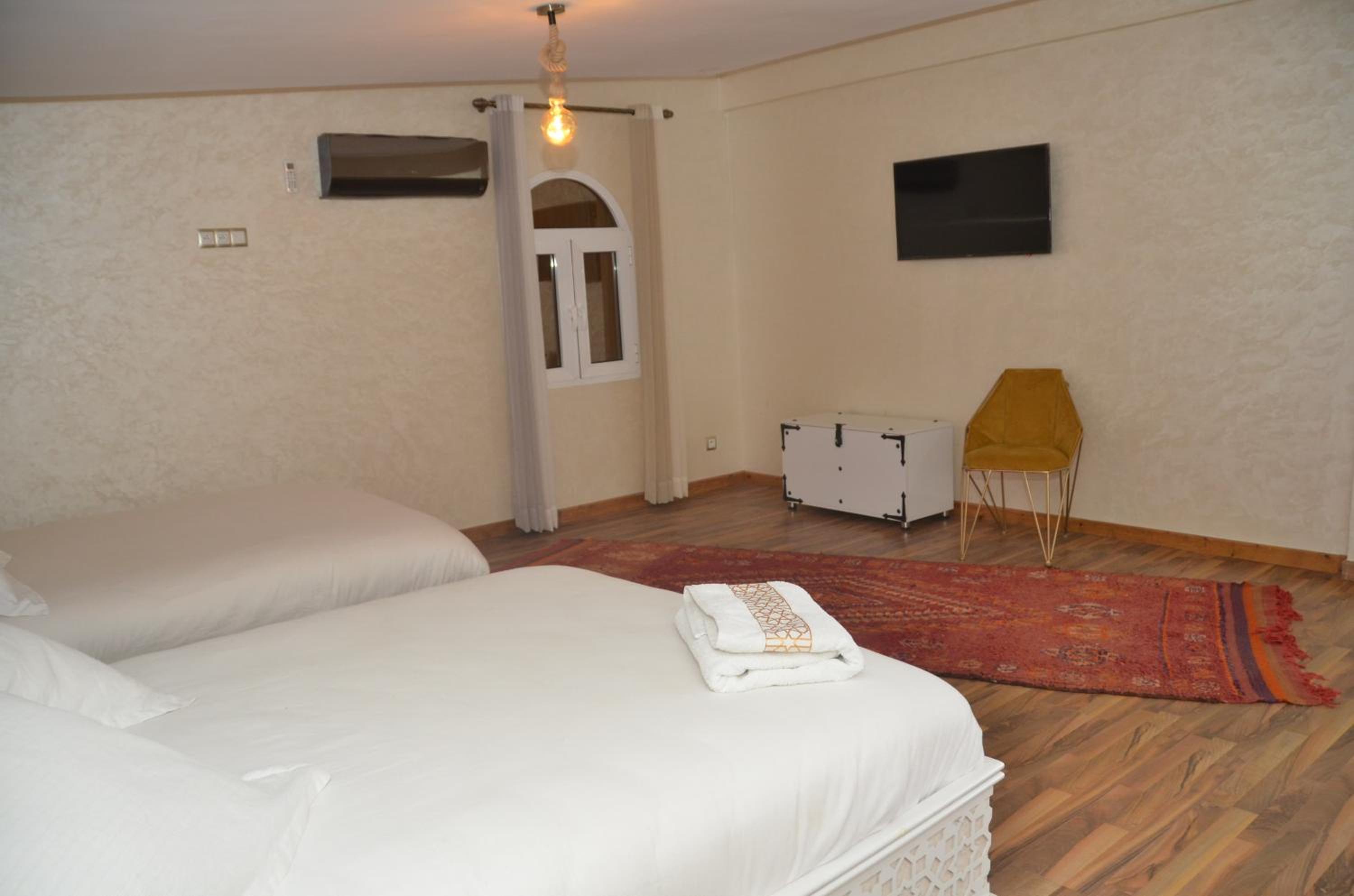 Twin Room With Terrace photo 3