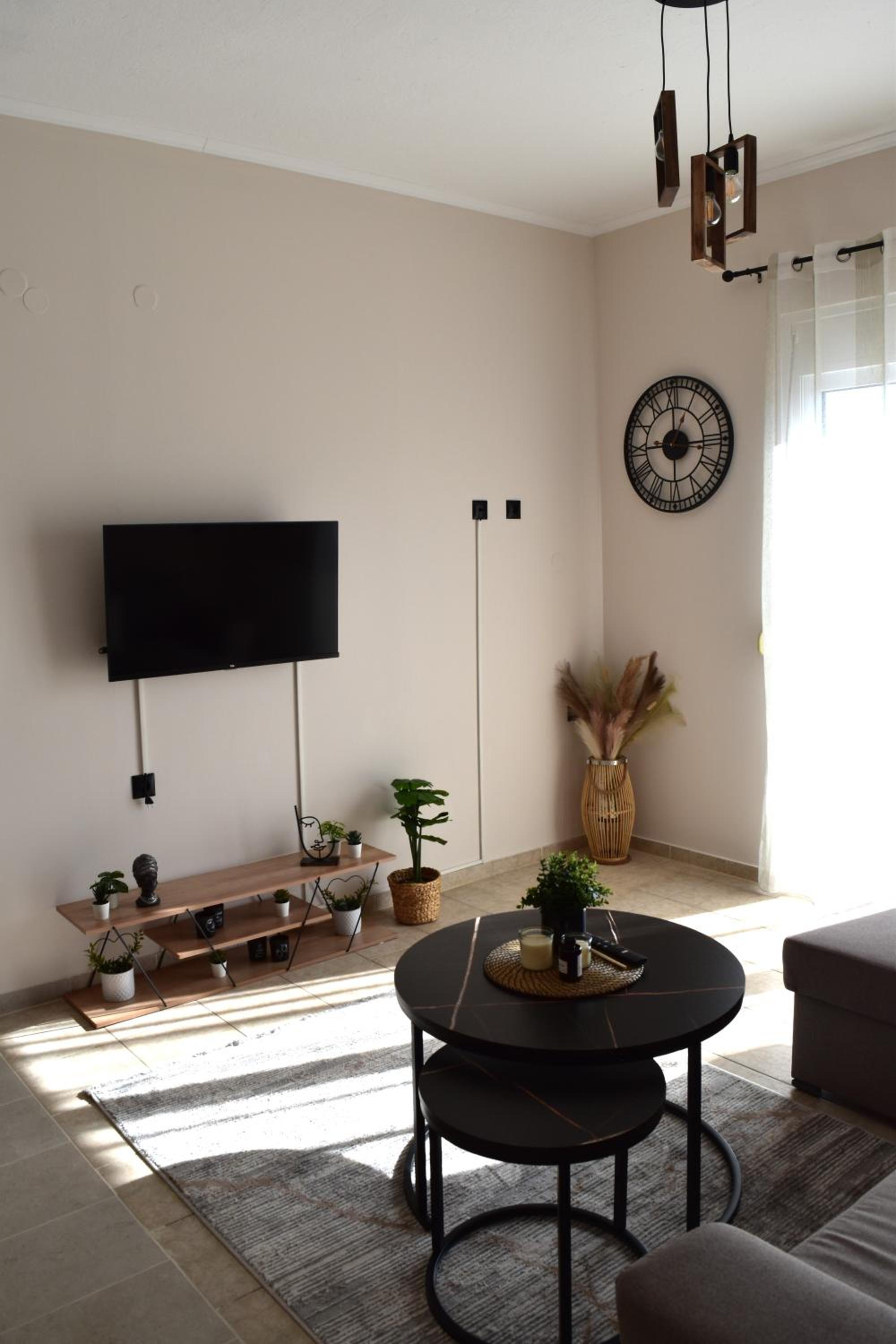 Apartment with Garden View
