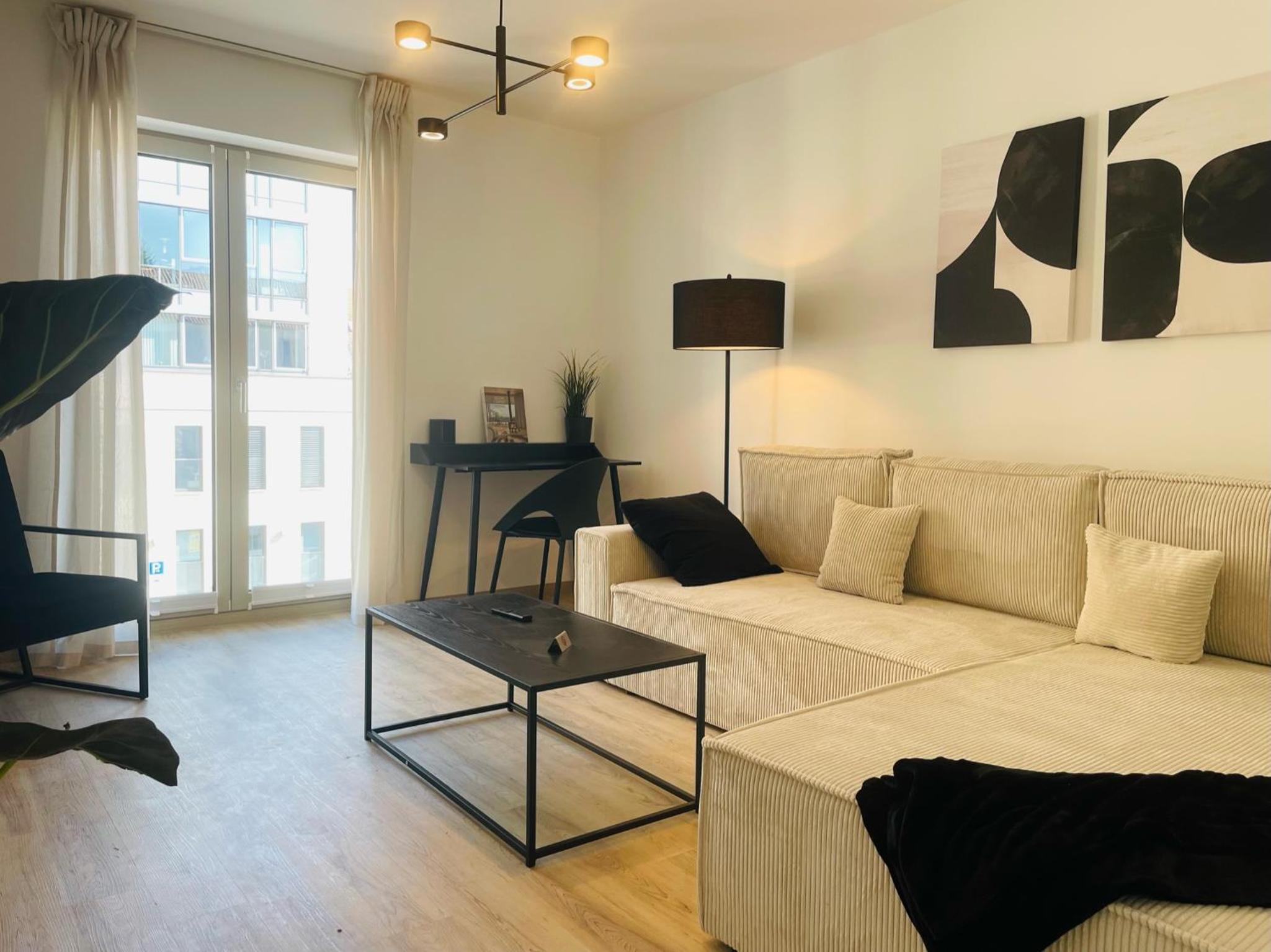 One-Bedroom Apartment photo 1