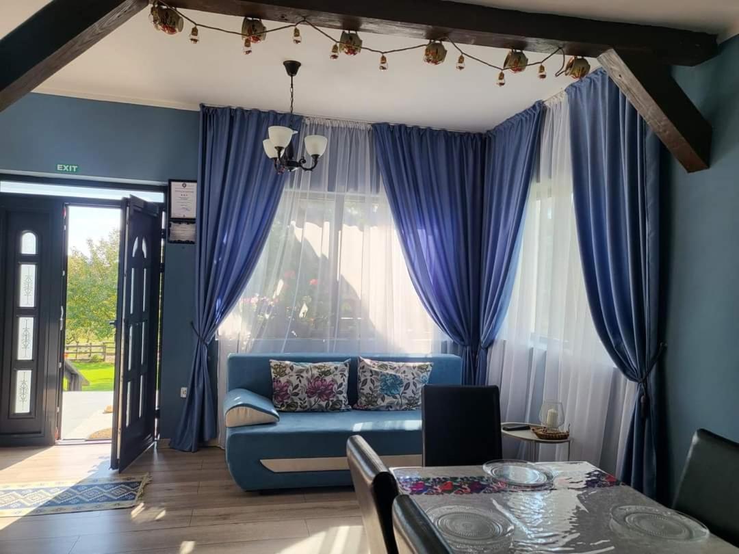 Villa photo 1