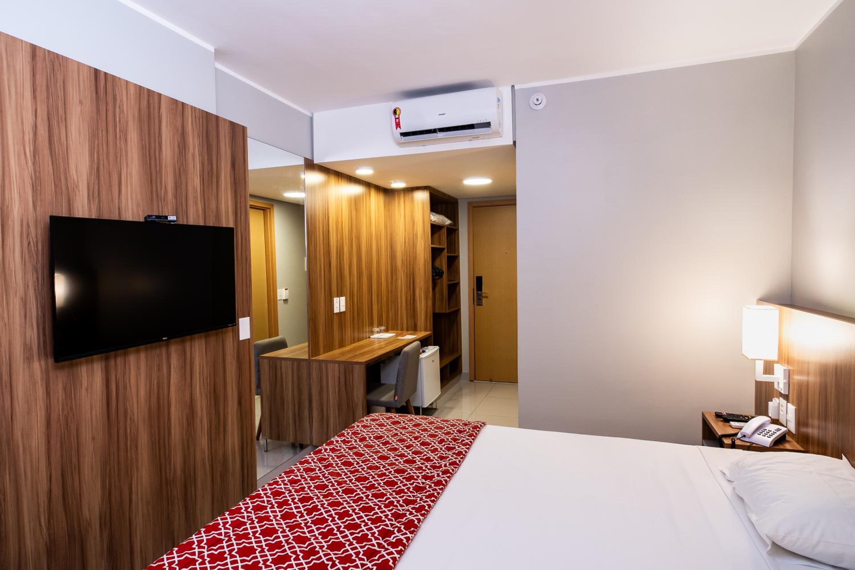 Superior King Room - Photo 8