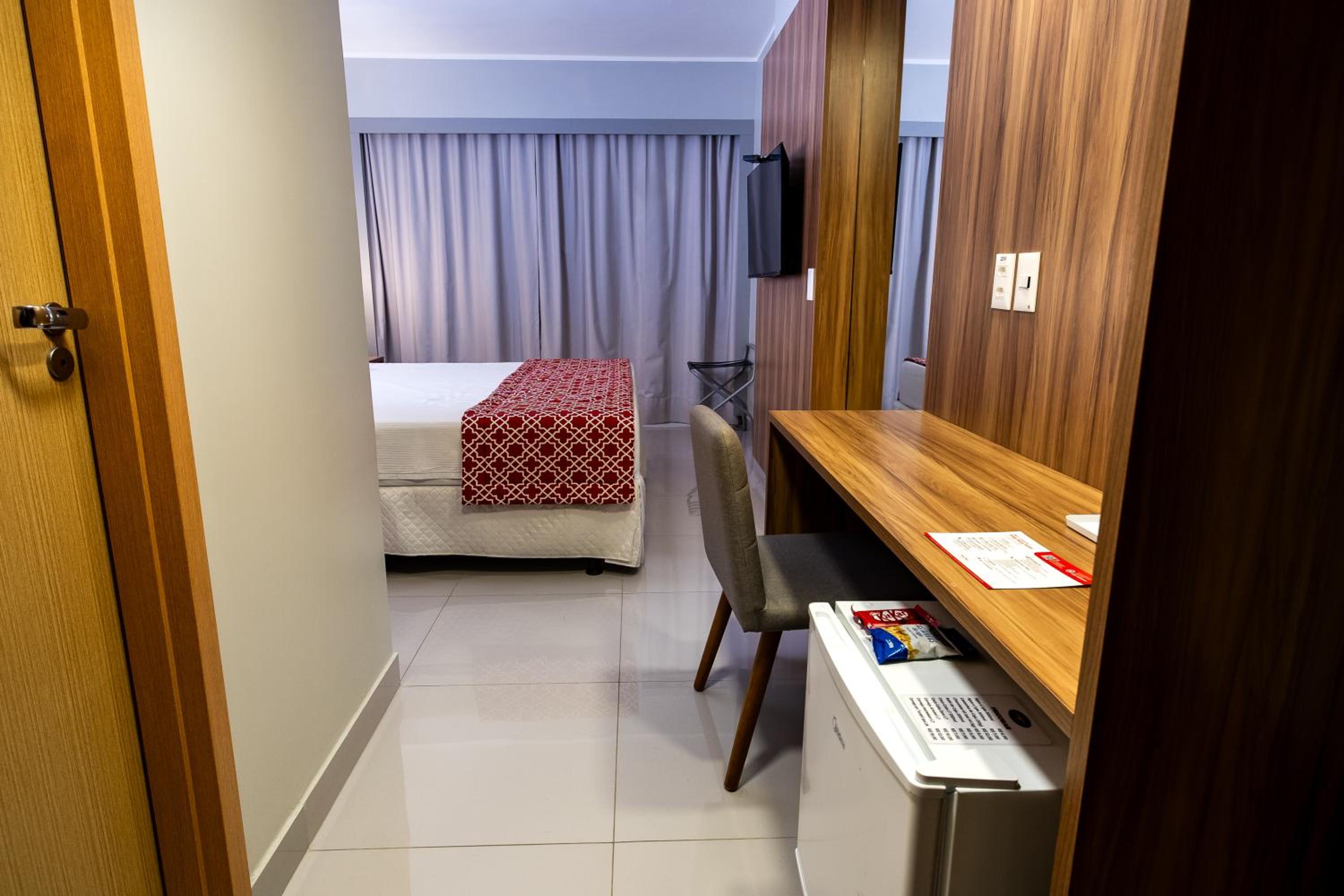 Superior King Room - Photo 9