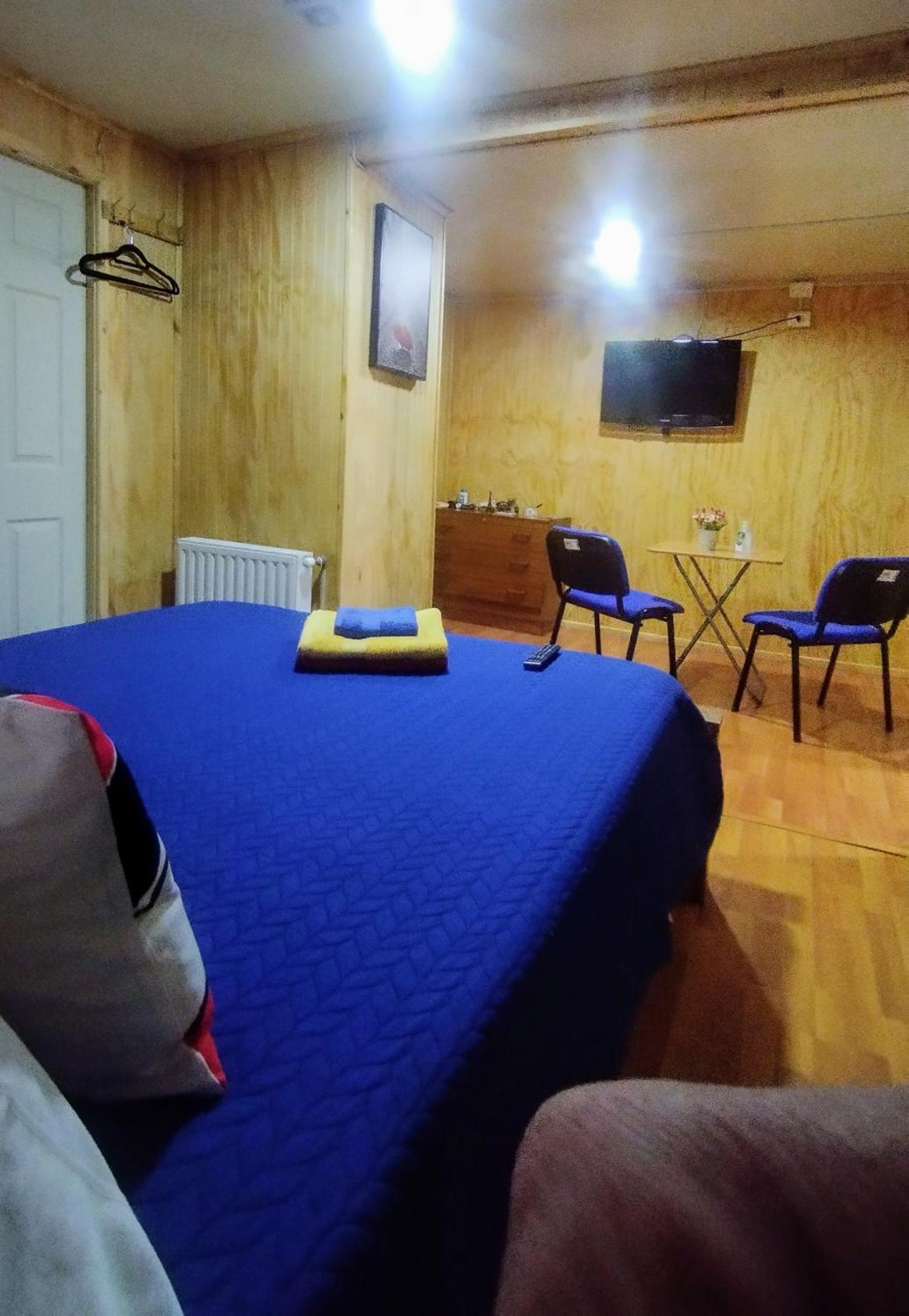 Queen Room with Shared Bathroom
