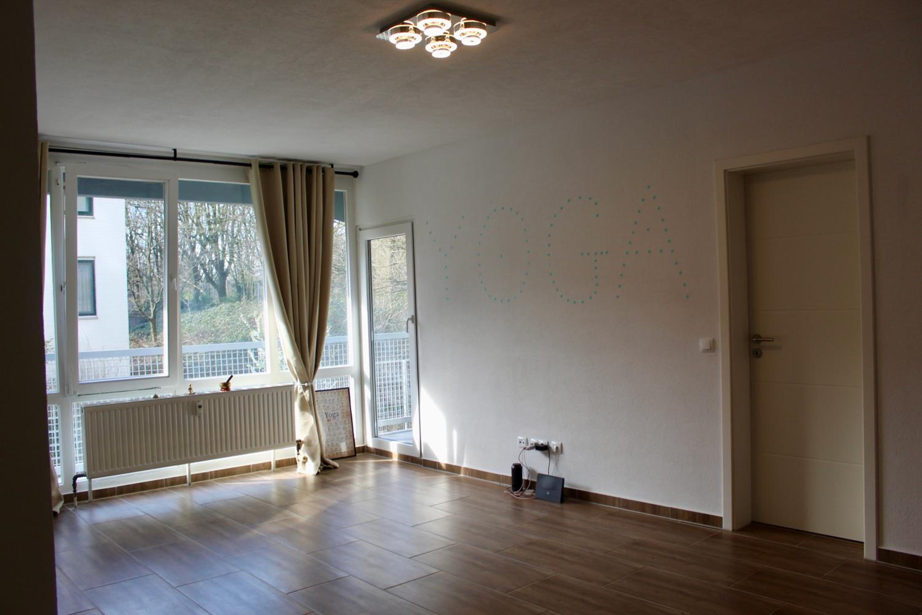 Family Room - Photo 17