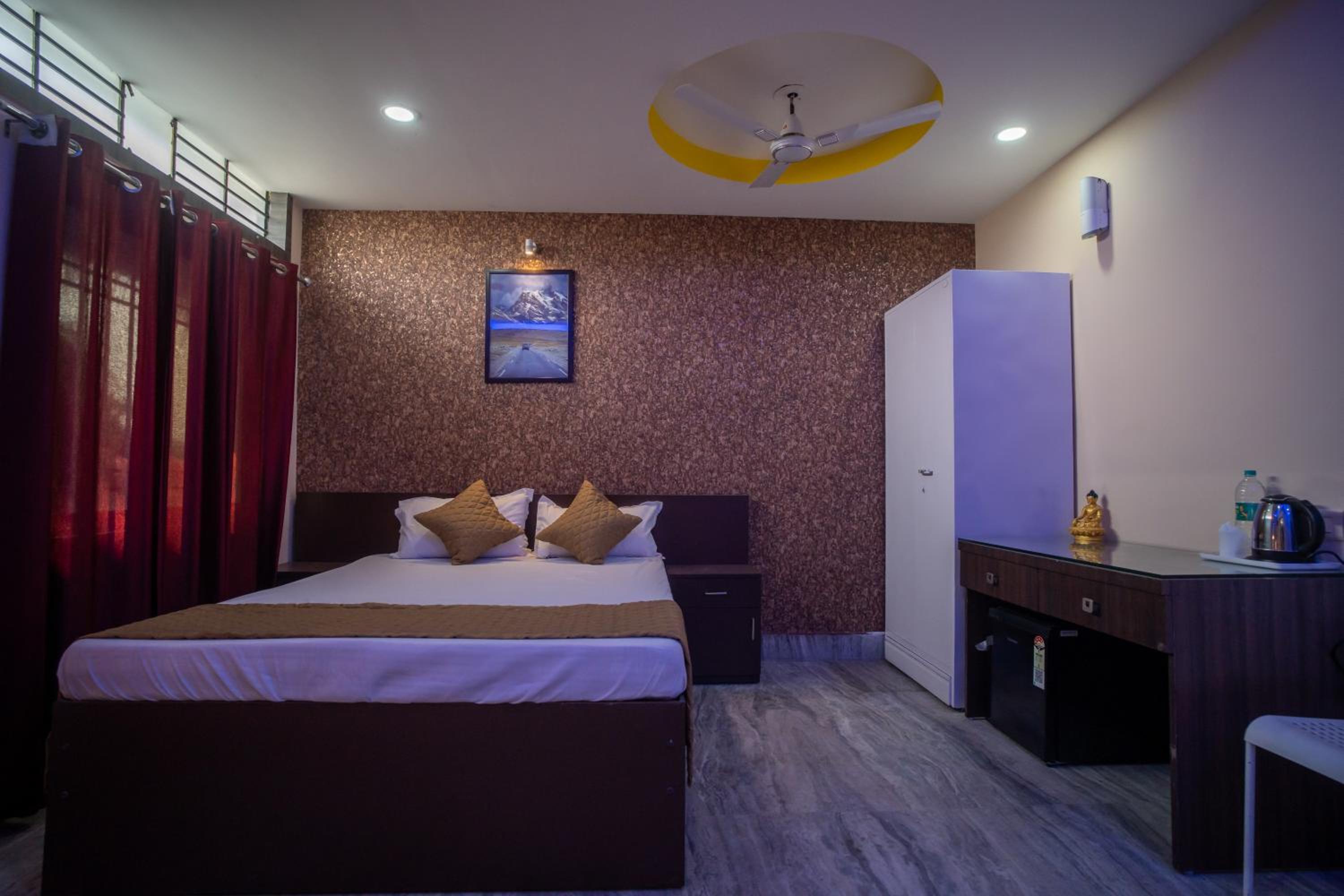 Double Room - Photo 4