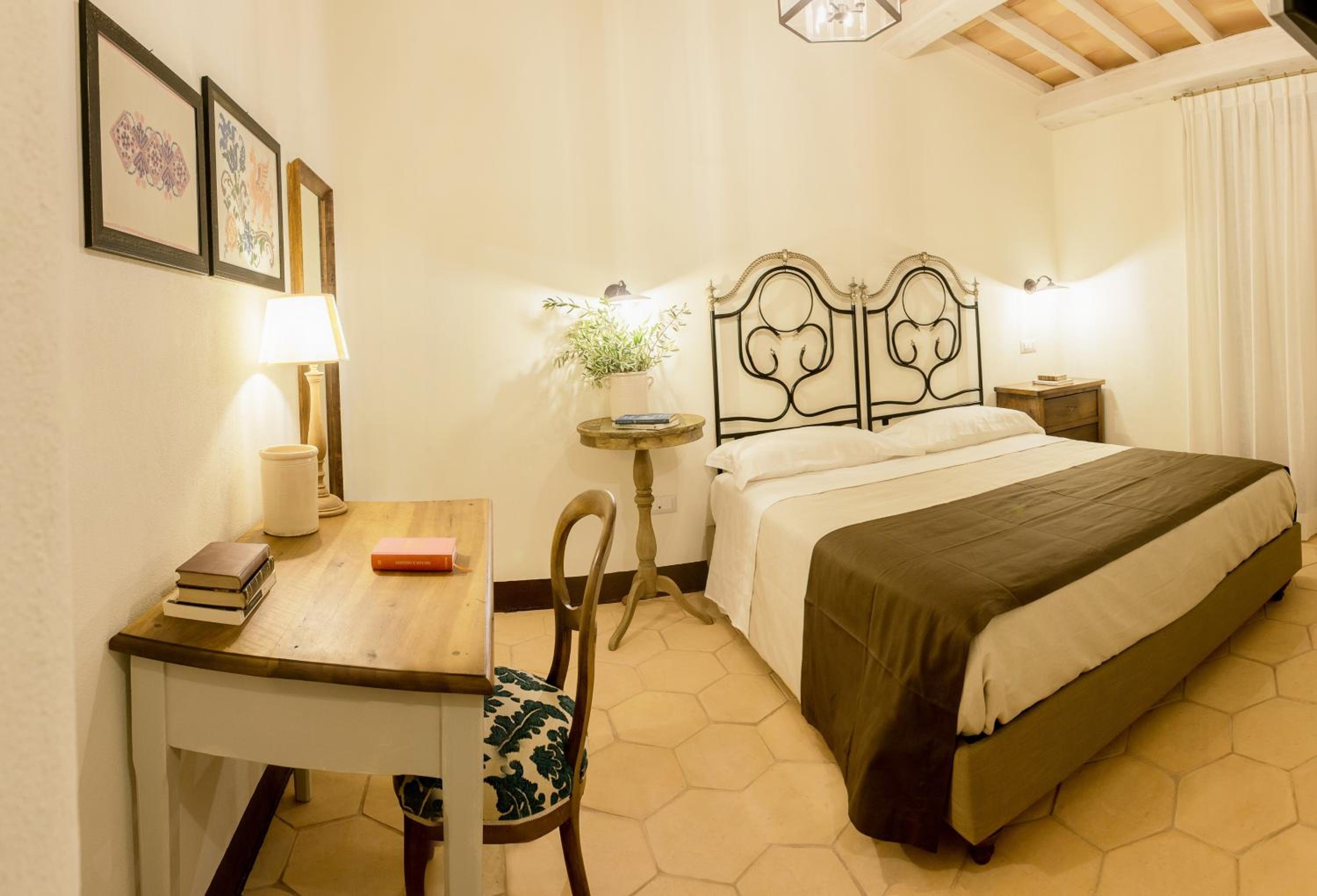 Double Room with Garden View photo 2