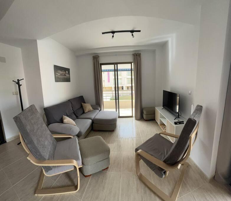 Two-Bedroom Apartment photo 2