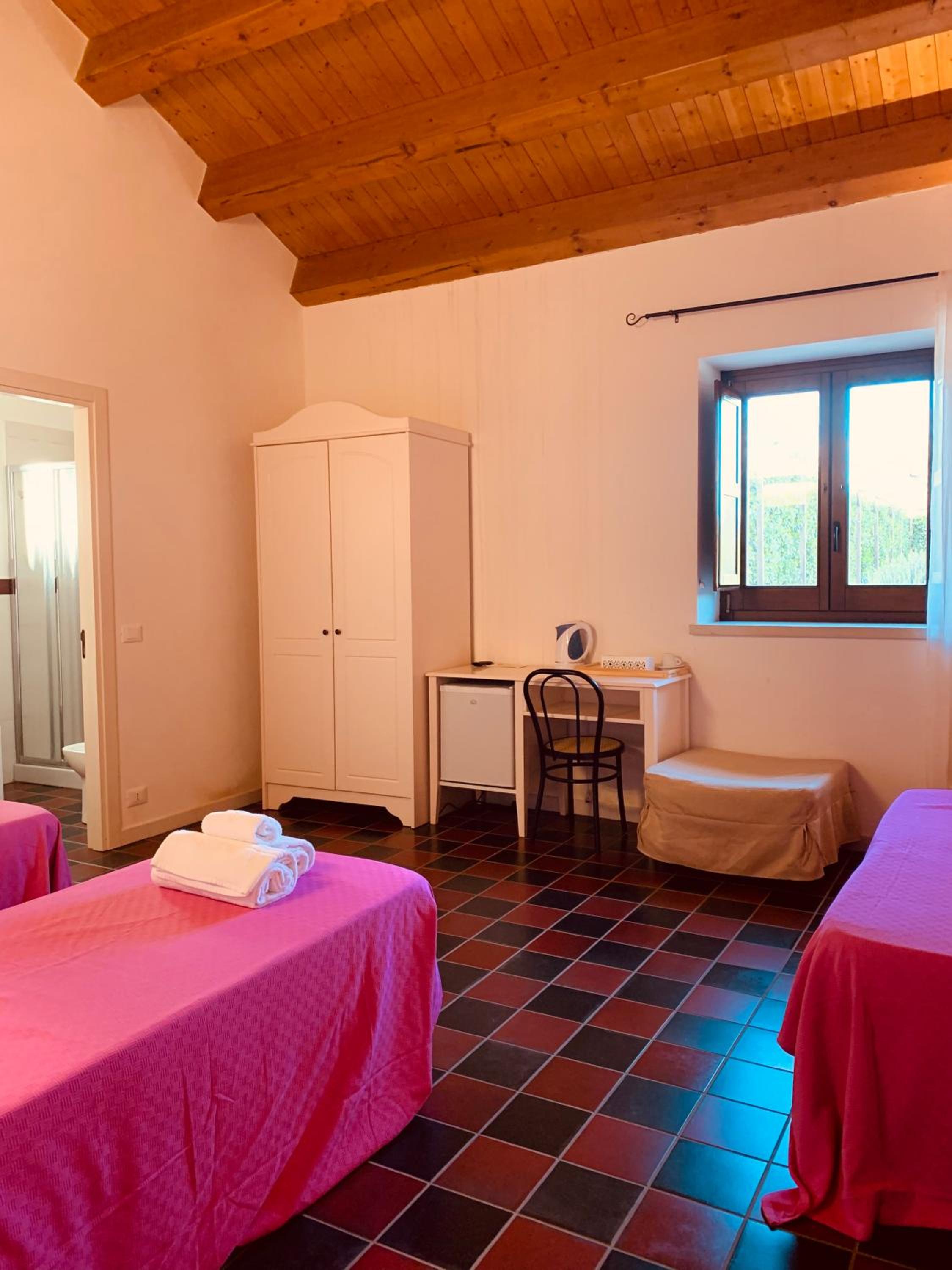 Deluxe Quadruple Room