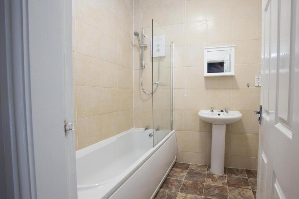 Standard Triple Room - Photo 3