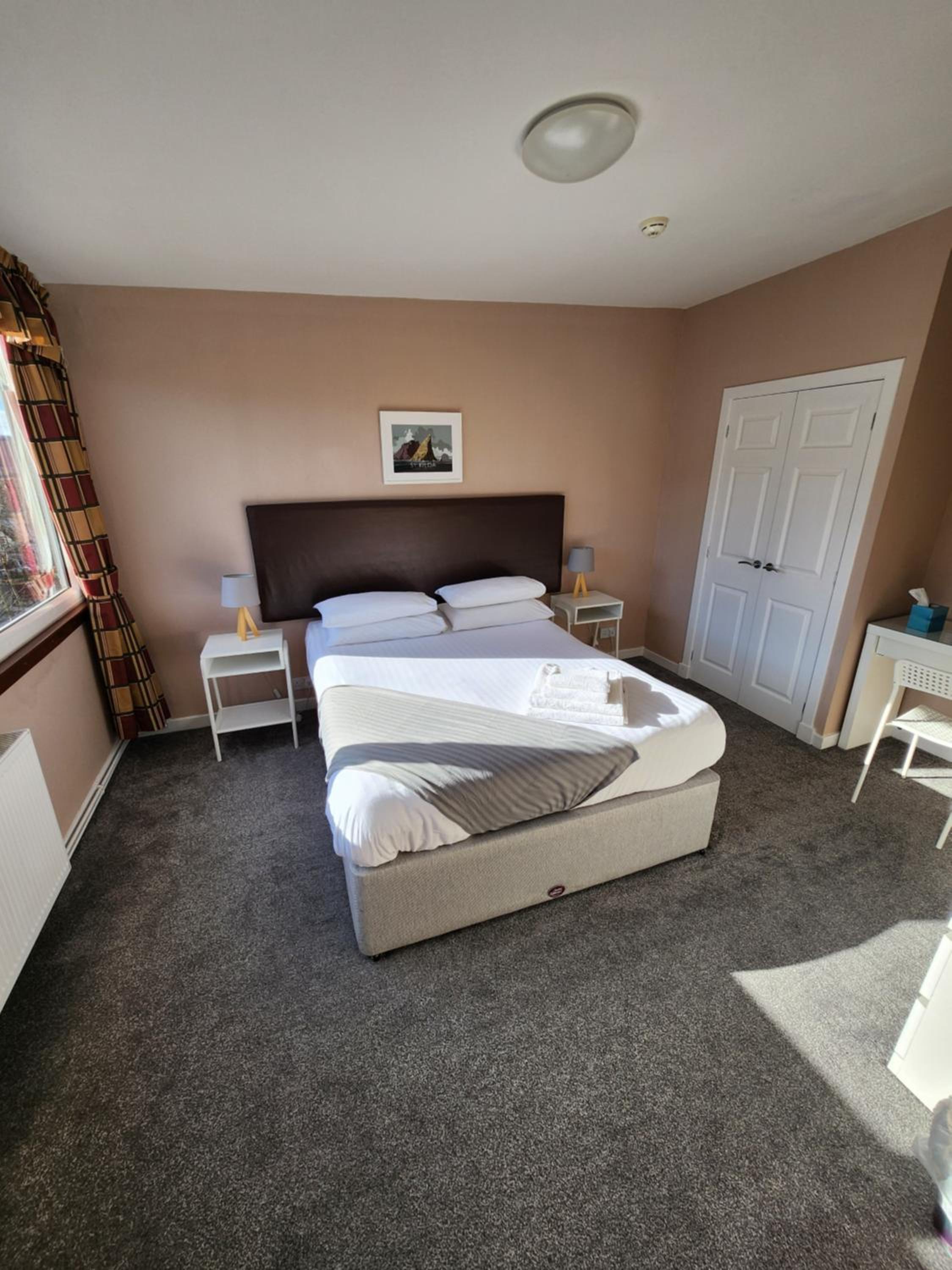Suite - Photo 2