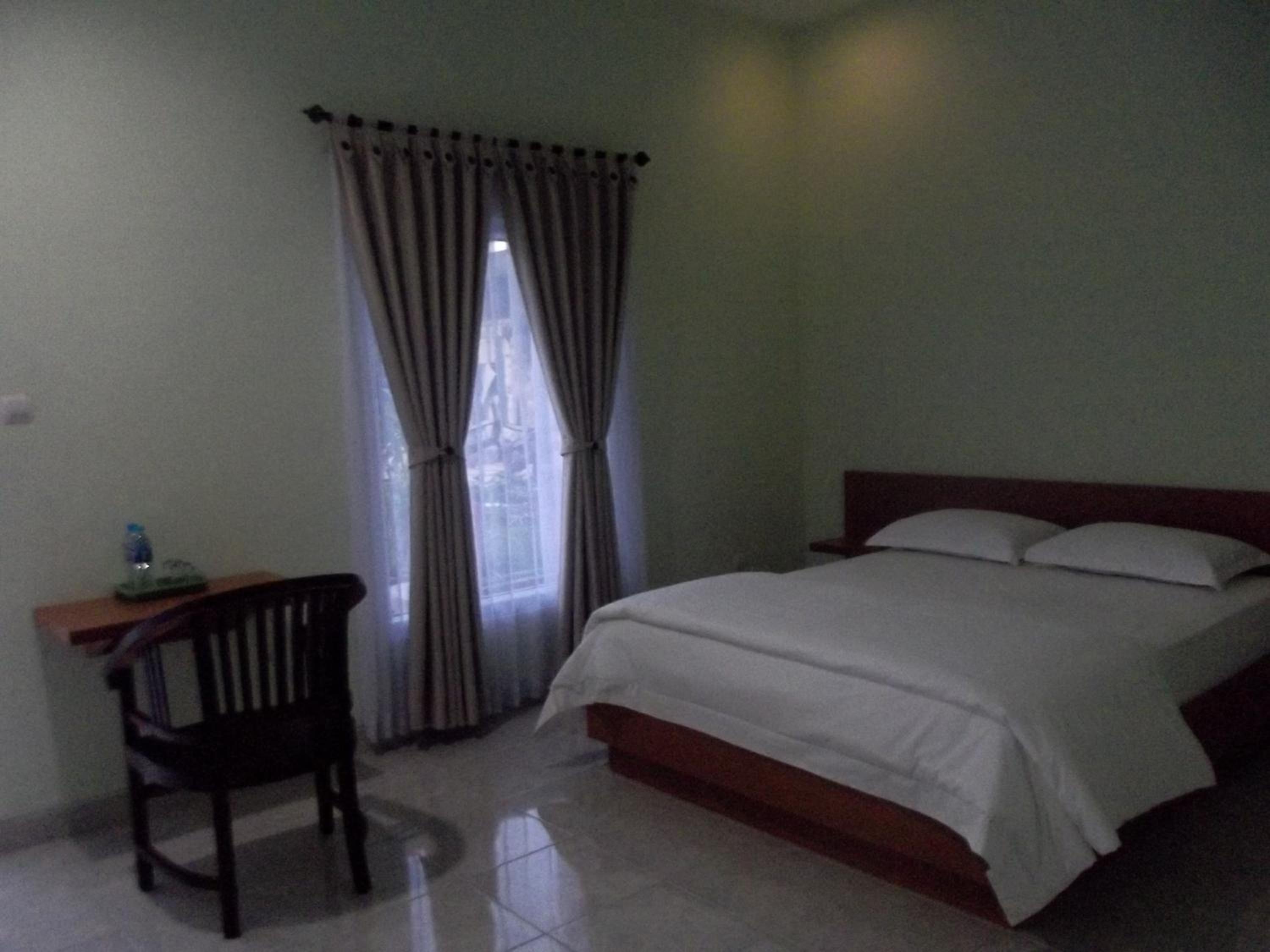 Deluxe Double Room - Free Pick-up Airport Transfer photo 2