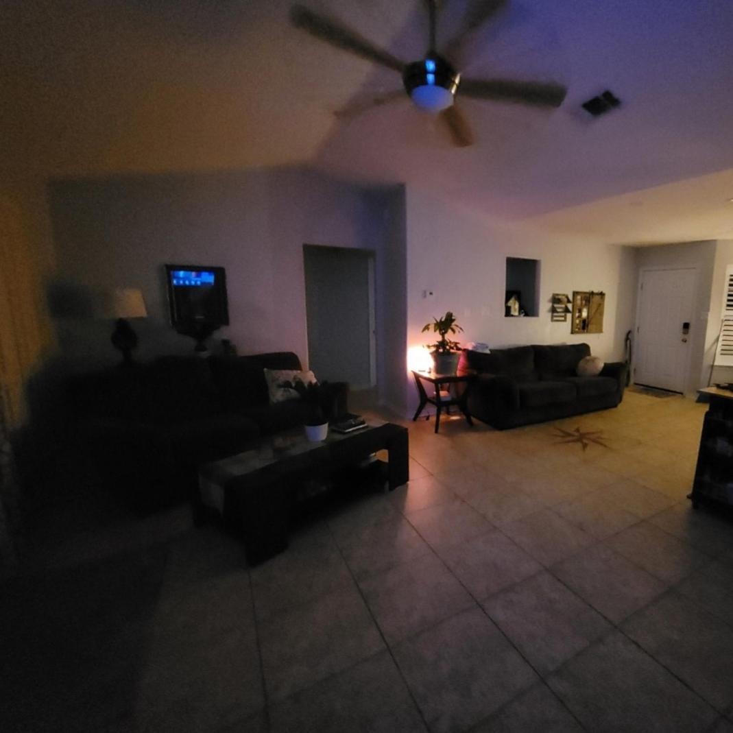 Deluxe Queen Suite photo 1