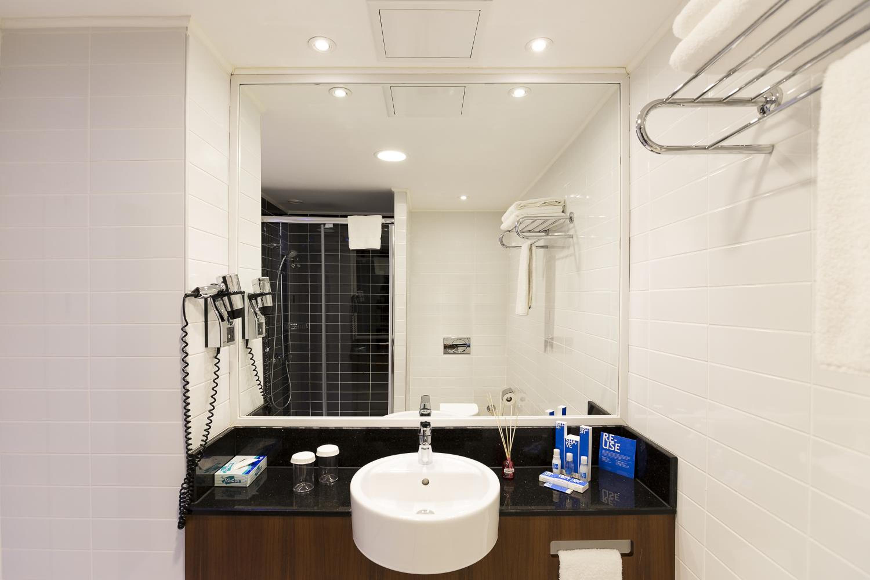 Superior Triple Room photo 3