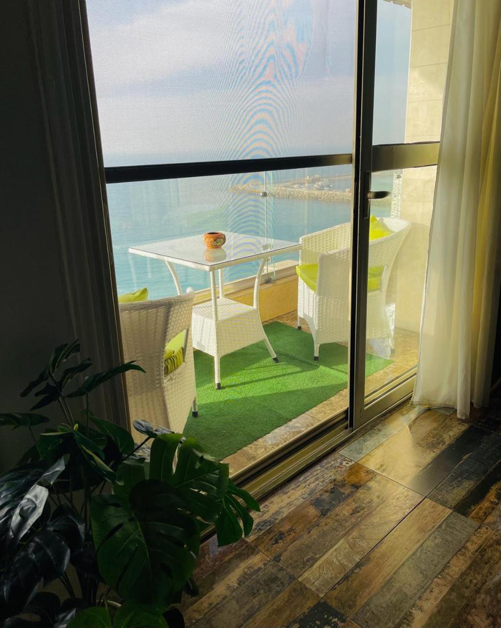 Apartment with Sea View - Photo 14