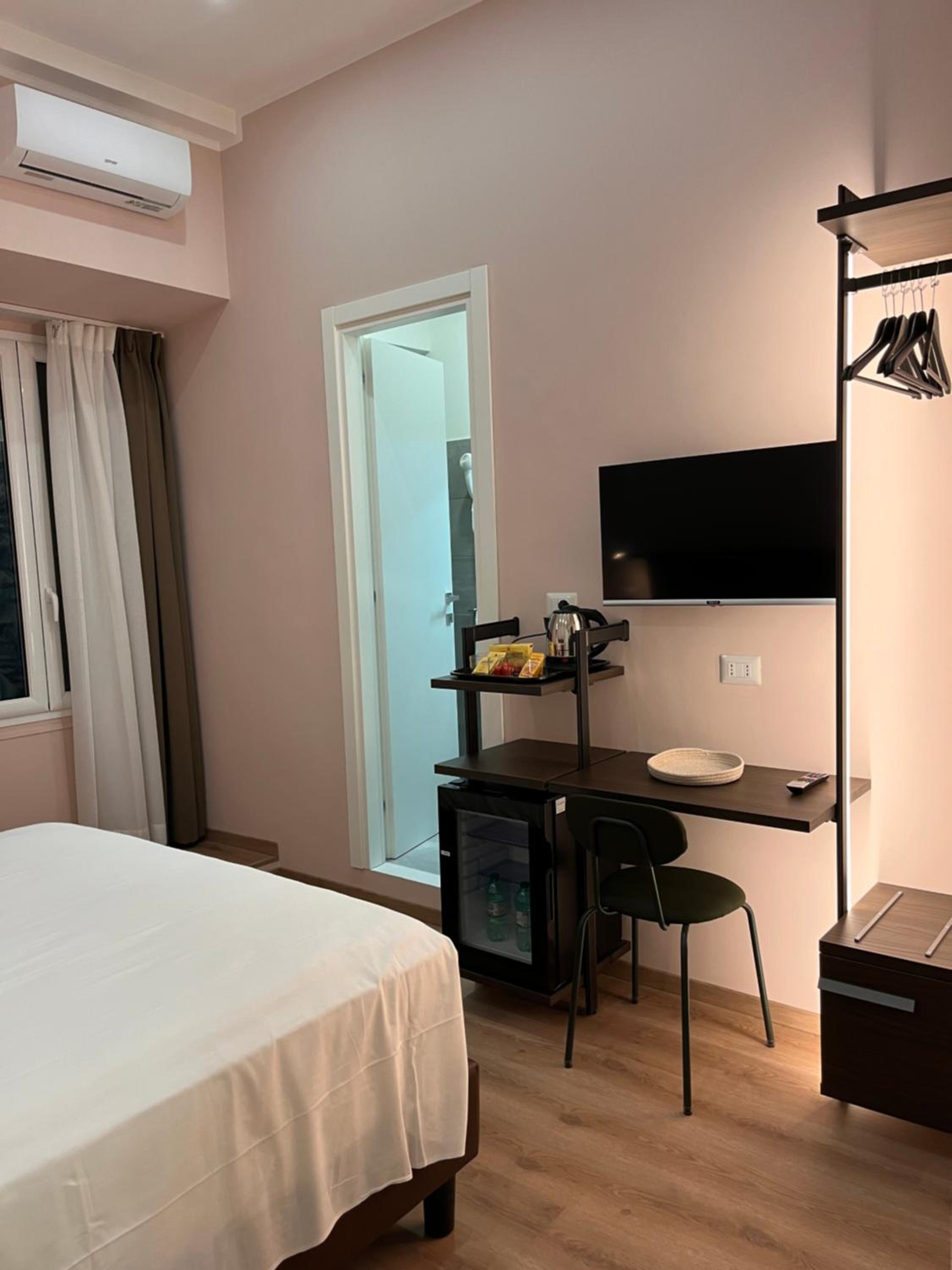 Double or Twin Room photo 3