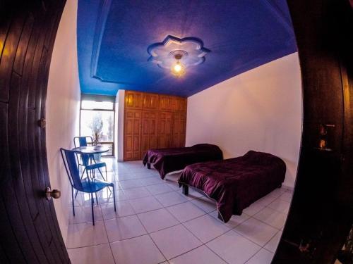 Double or Twin Room with Shared Bathroom photo 1