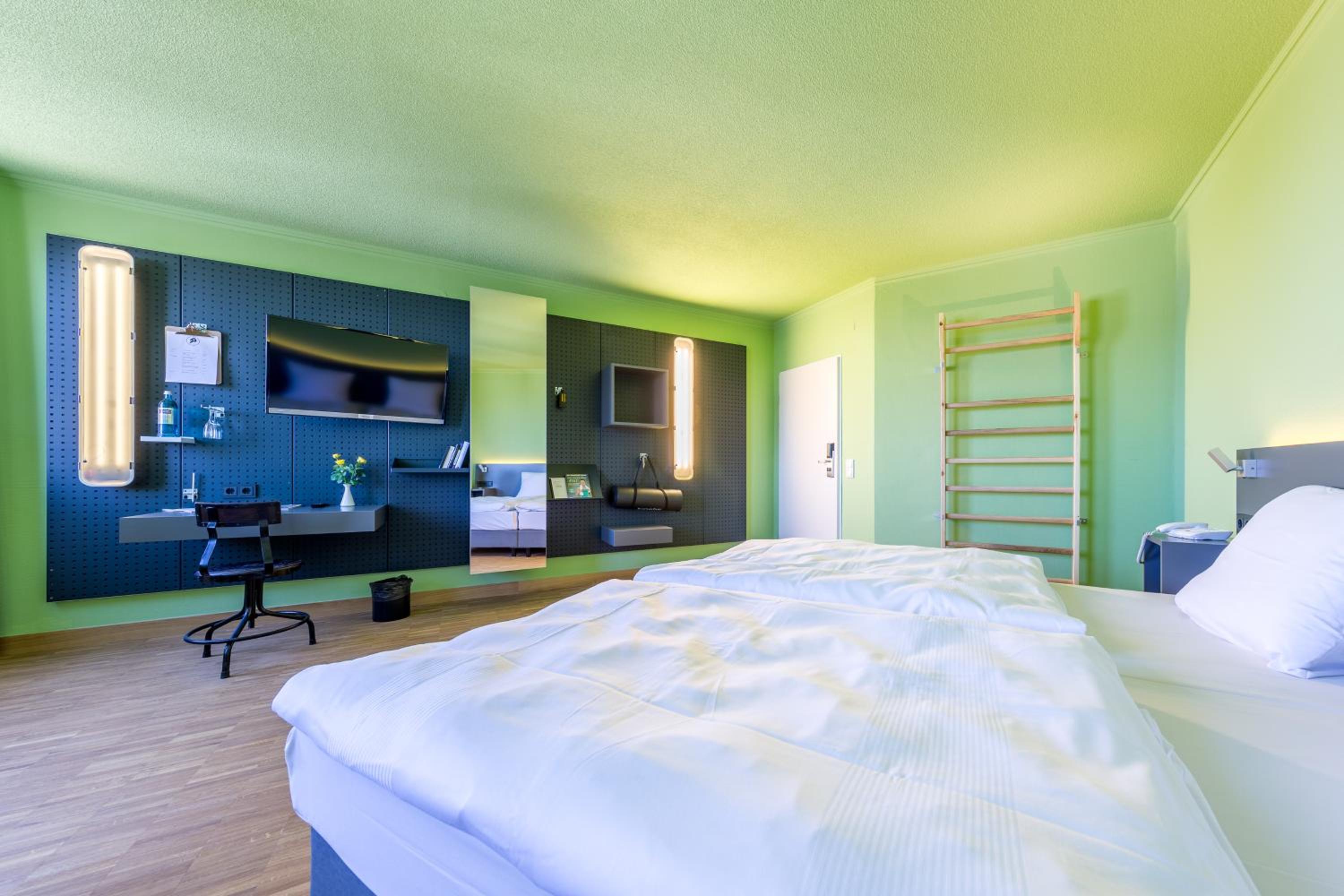 Queen Room - Photo 1