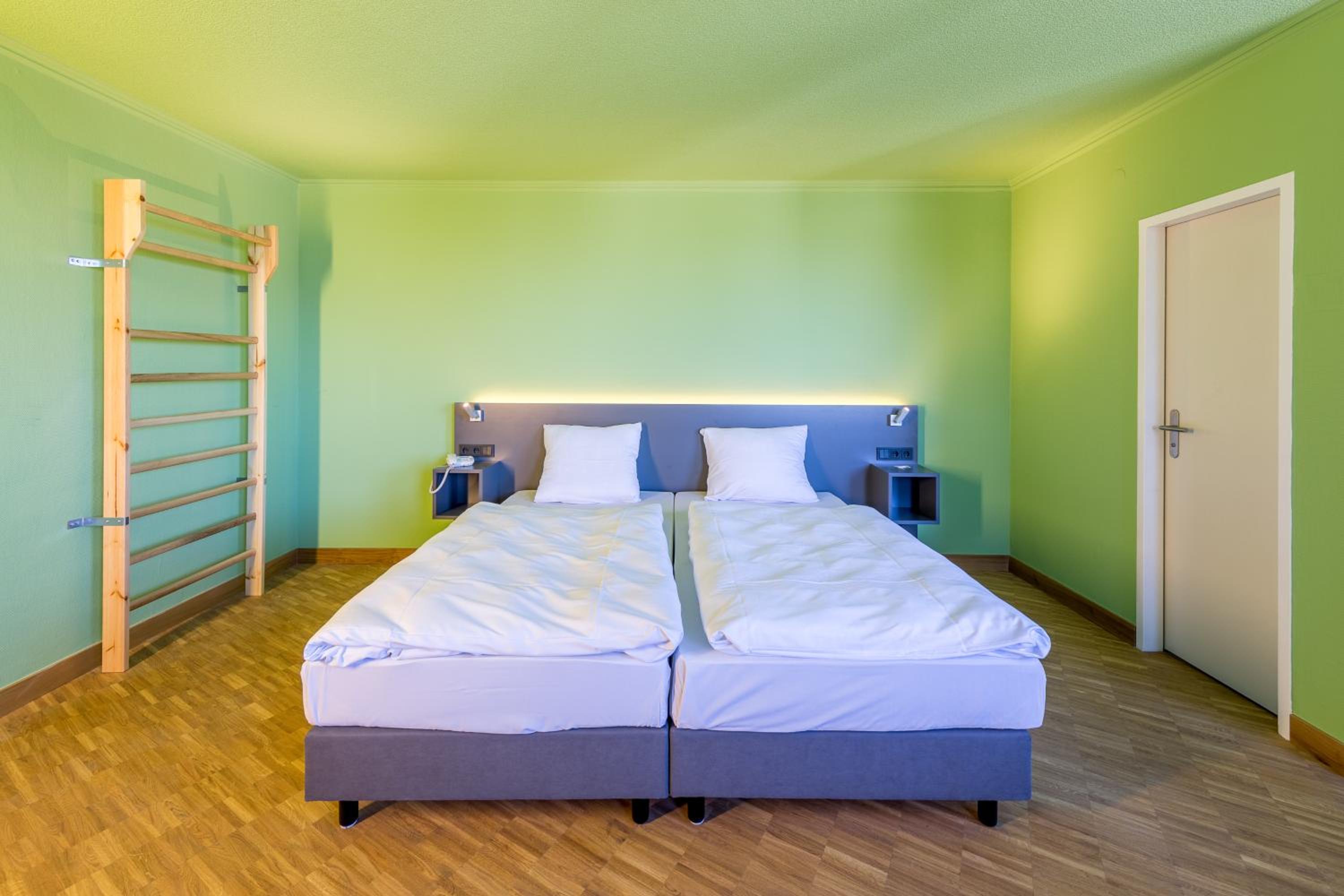 Double Room - Photo 8