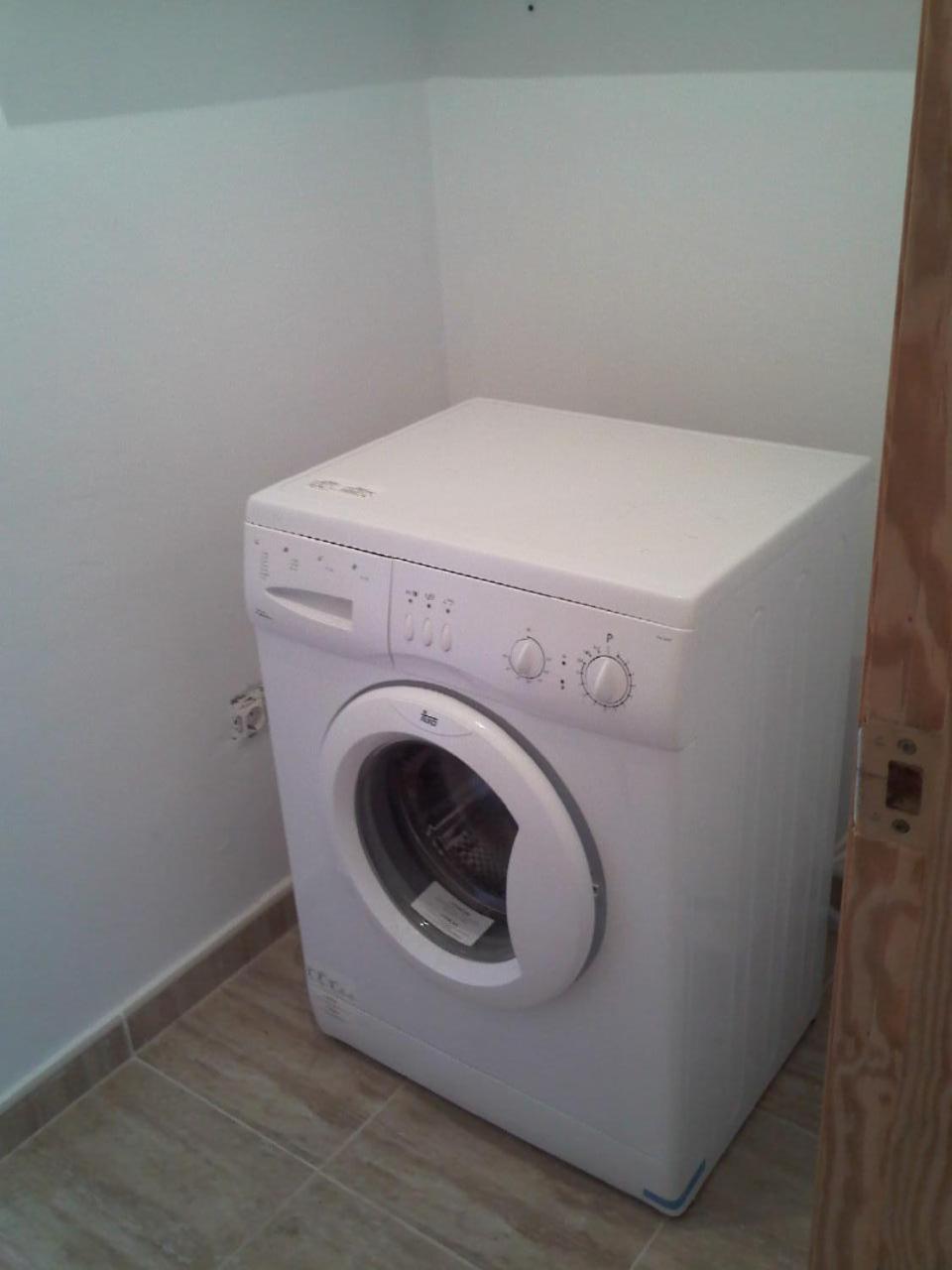 Apartment 4 photo 3