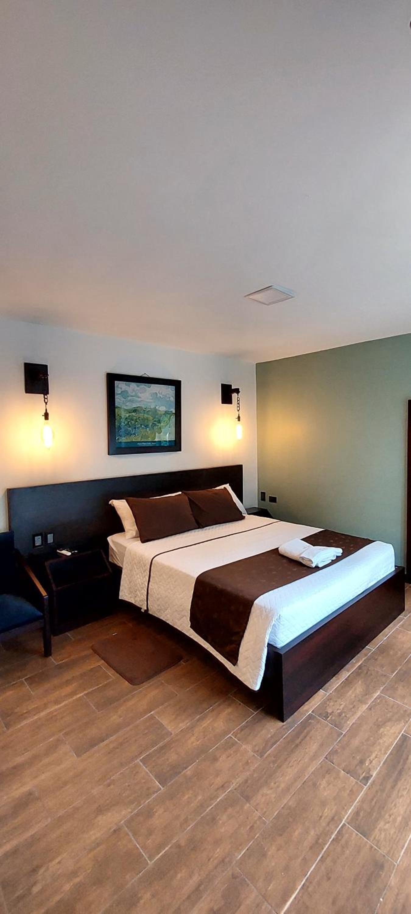 Executive Suite photo 1